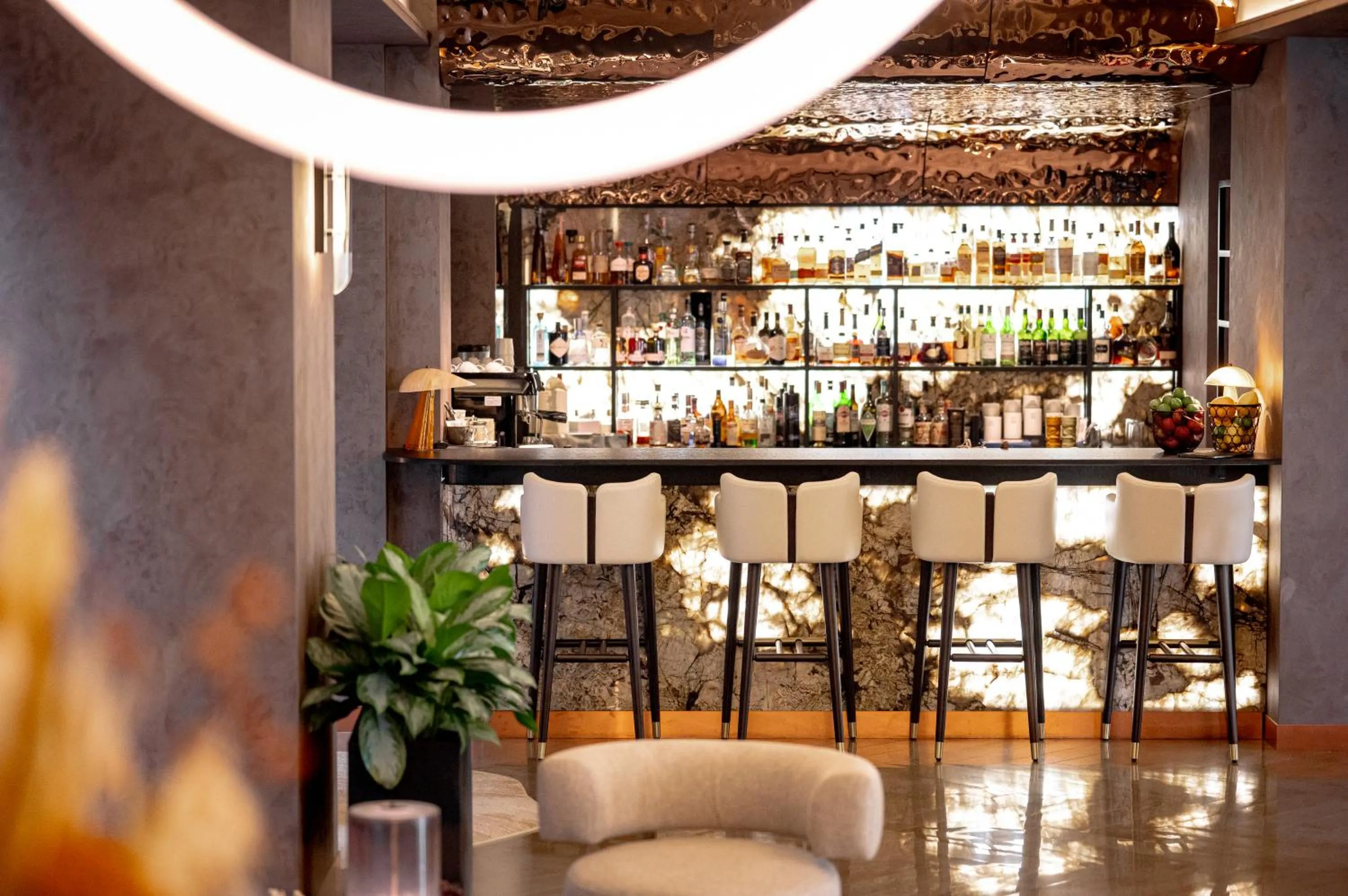 Lounge or bar in Pullman Riga Old Town - Renovated 2025