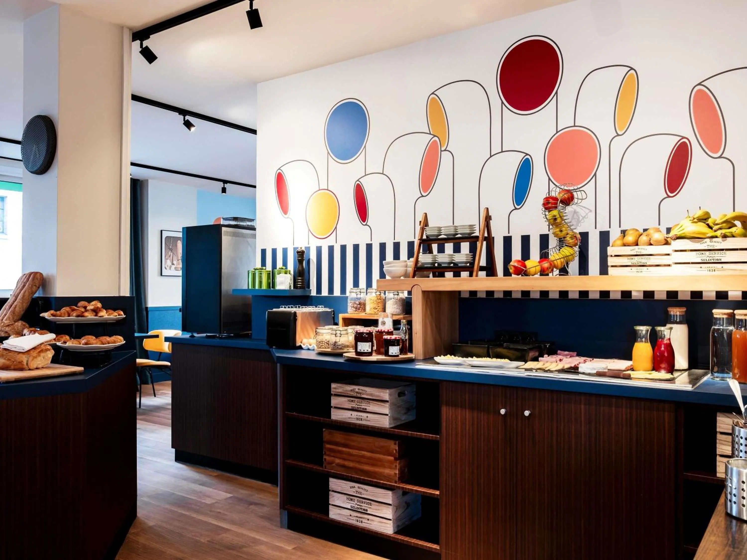 Breakfast in Ibis Styles Rouen Centre Cathédrale