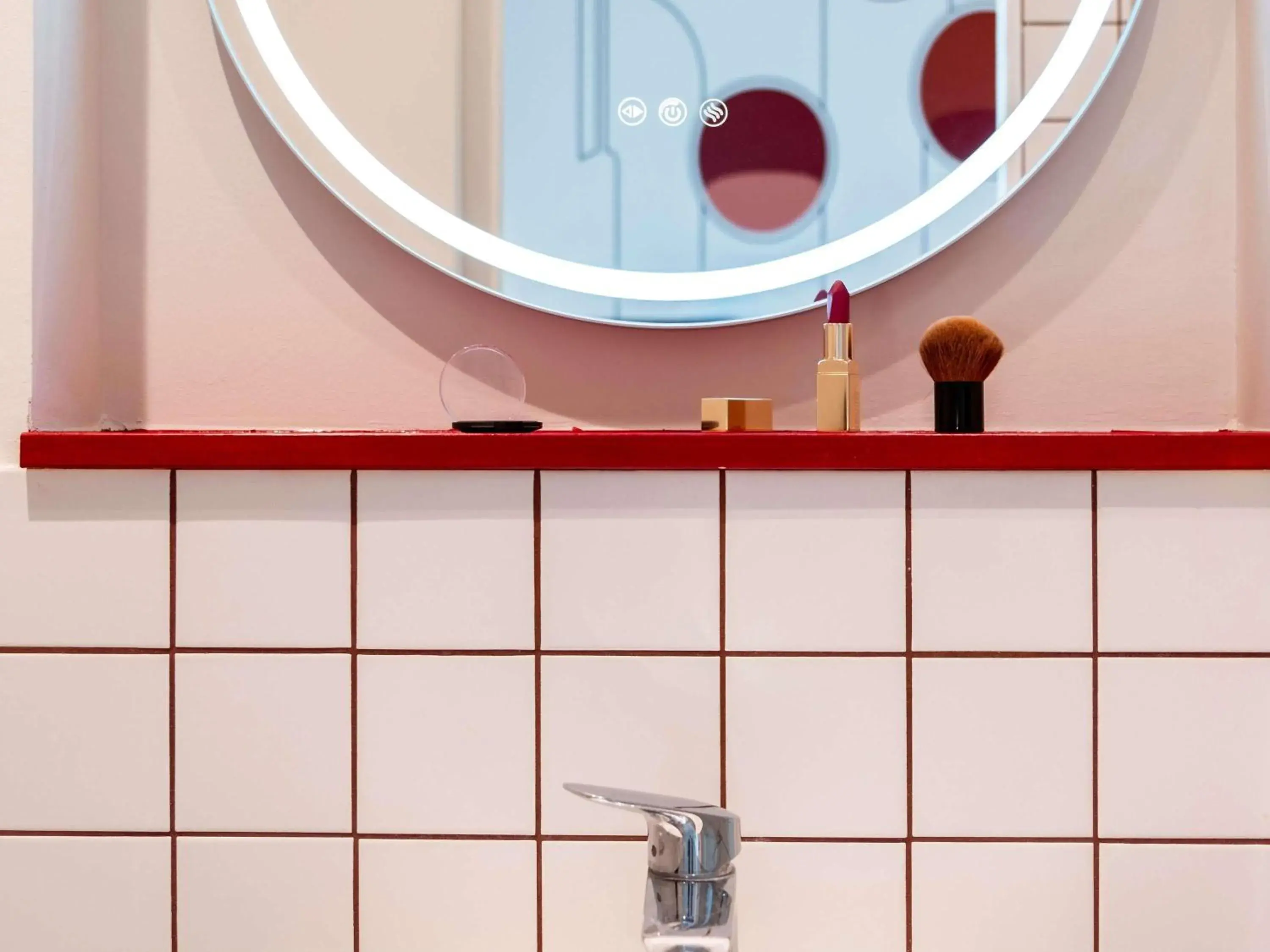 Bedroom in Ibis Styles Rouen Centre Cathédrale Bedroom in Ibis Styles Rouen Centre Cathédrale