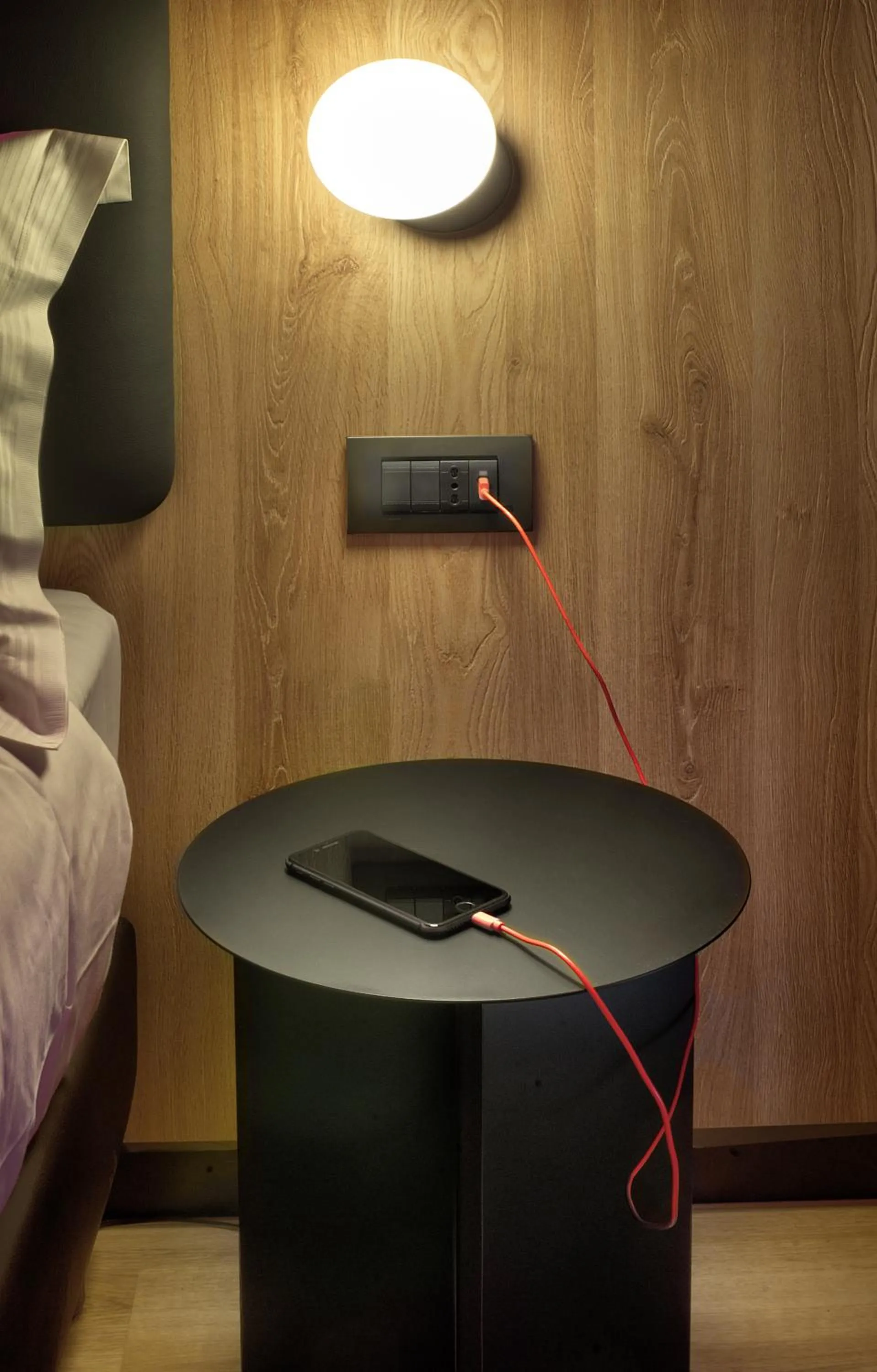 TV and multimedia in Stay Hotel