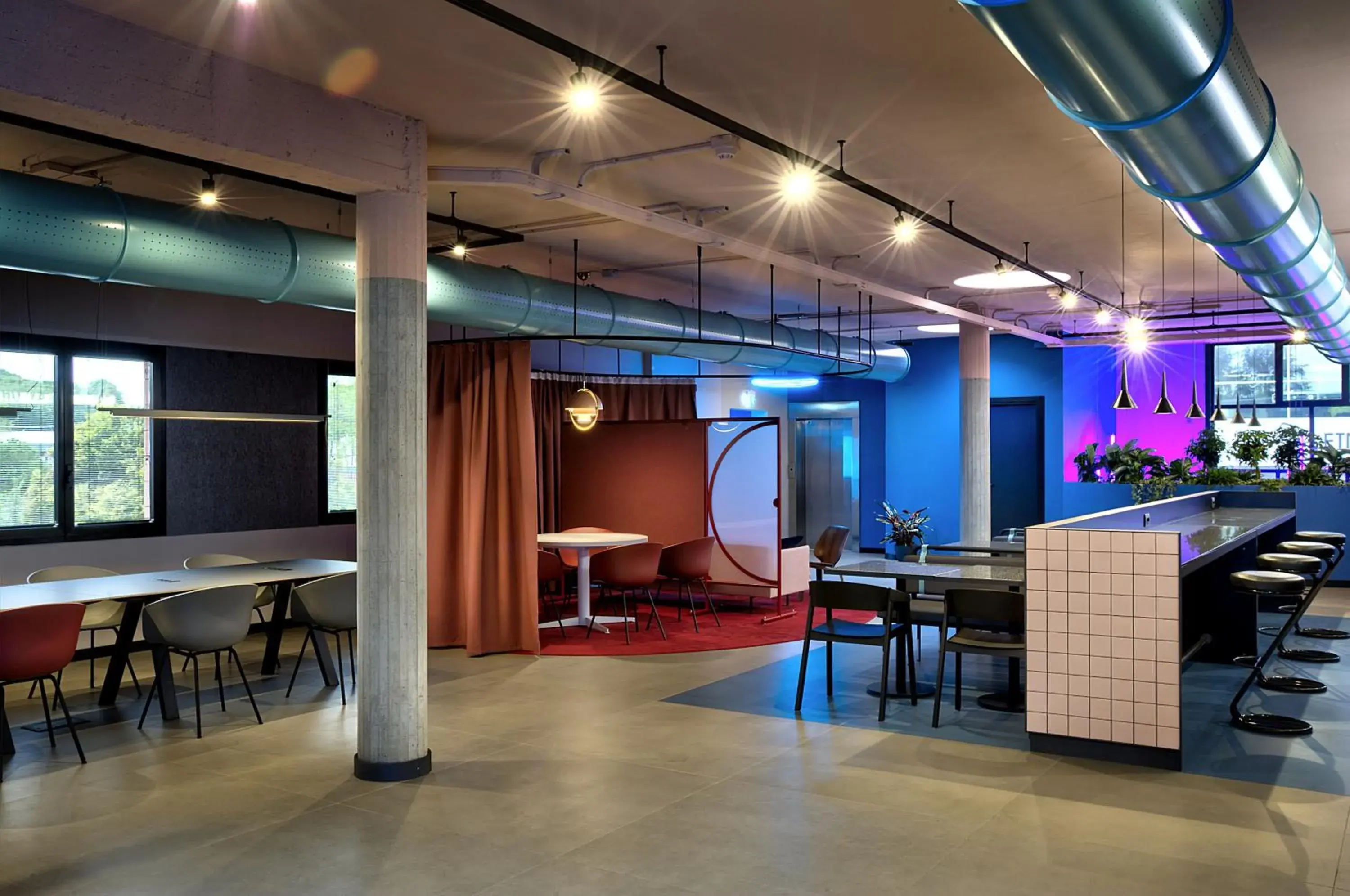 Restaurant/places to eat in Stay Hotel Restaurant/places to eat in Stay Hotel