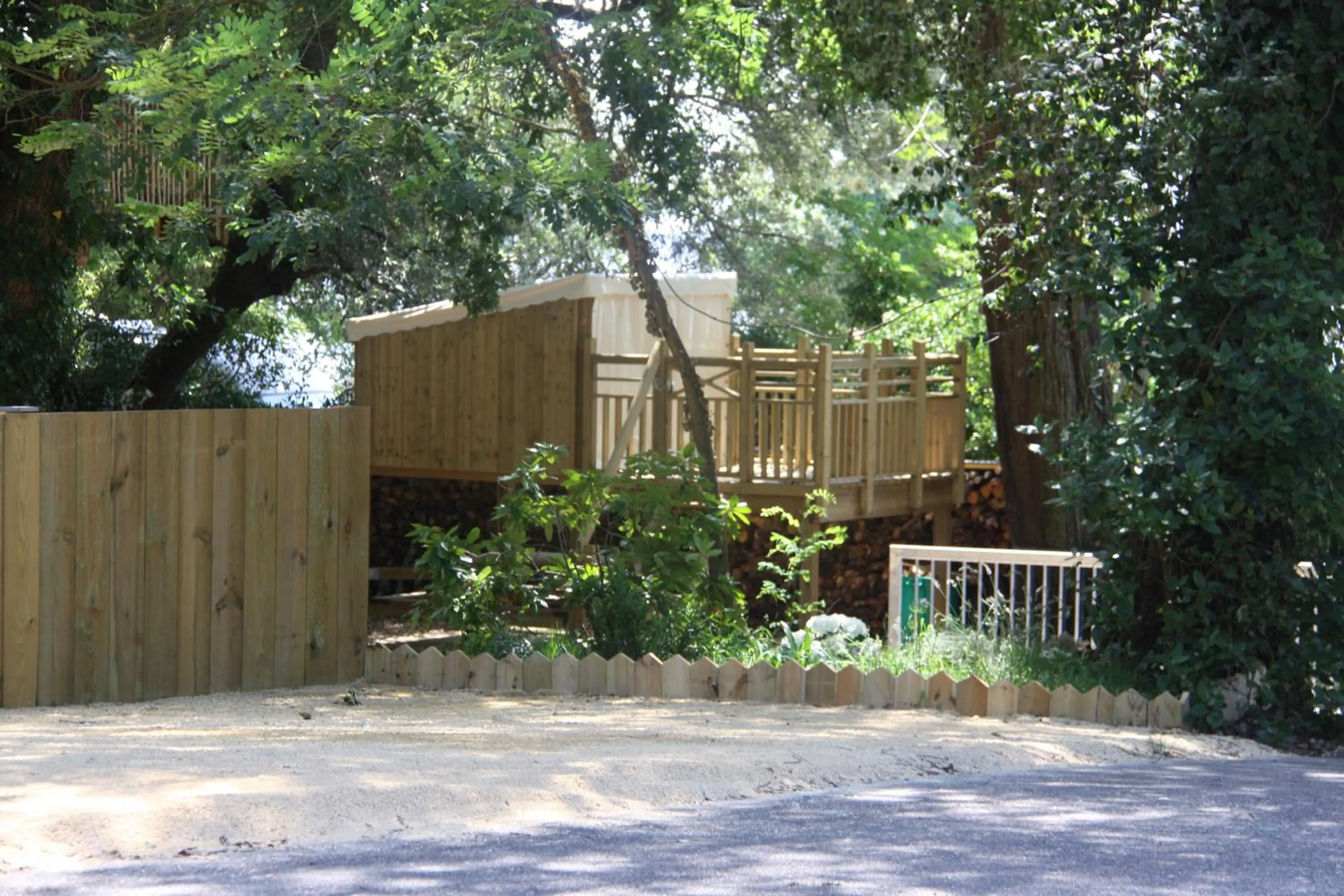 Property building in Lodging Le Lac