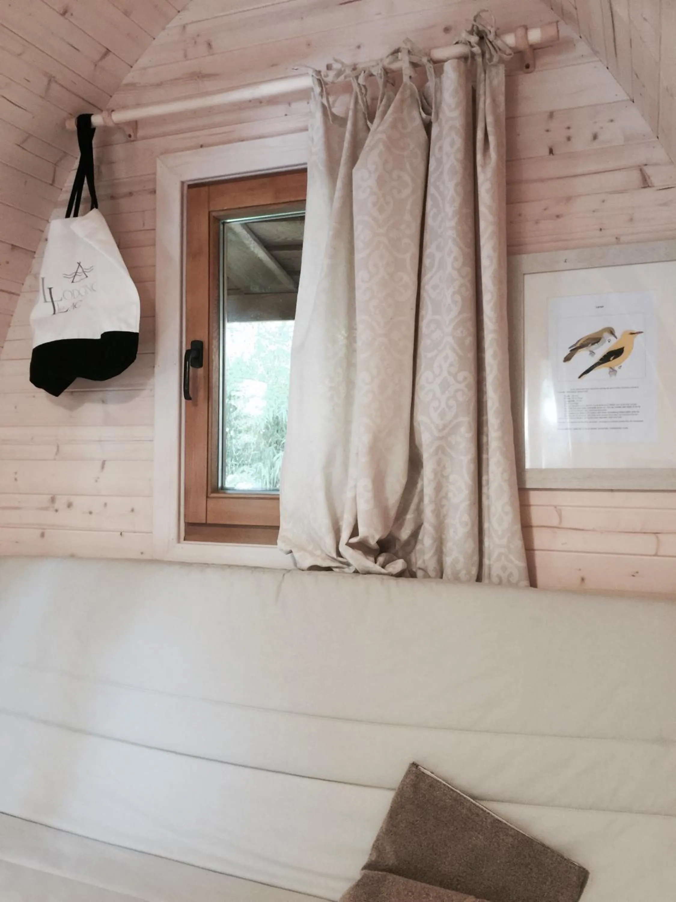 Day in Lodging Le Lac