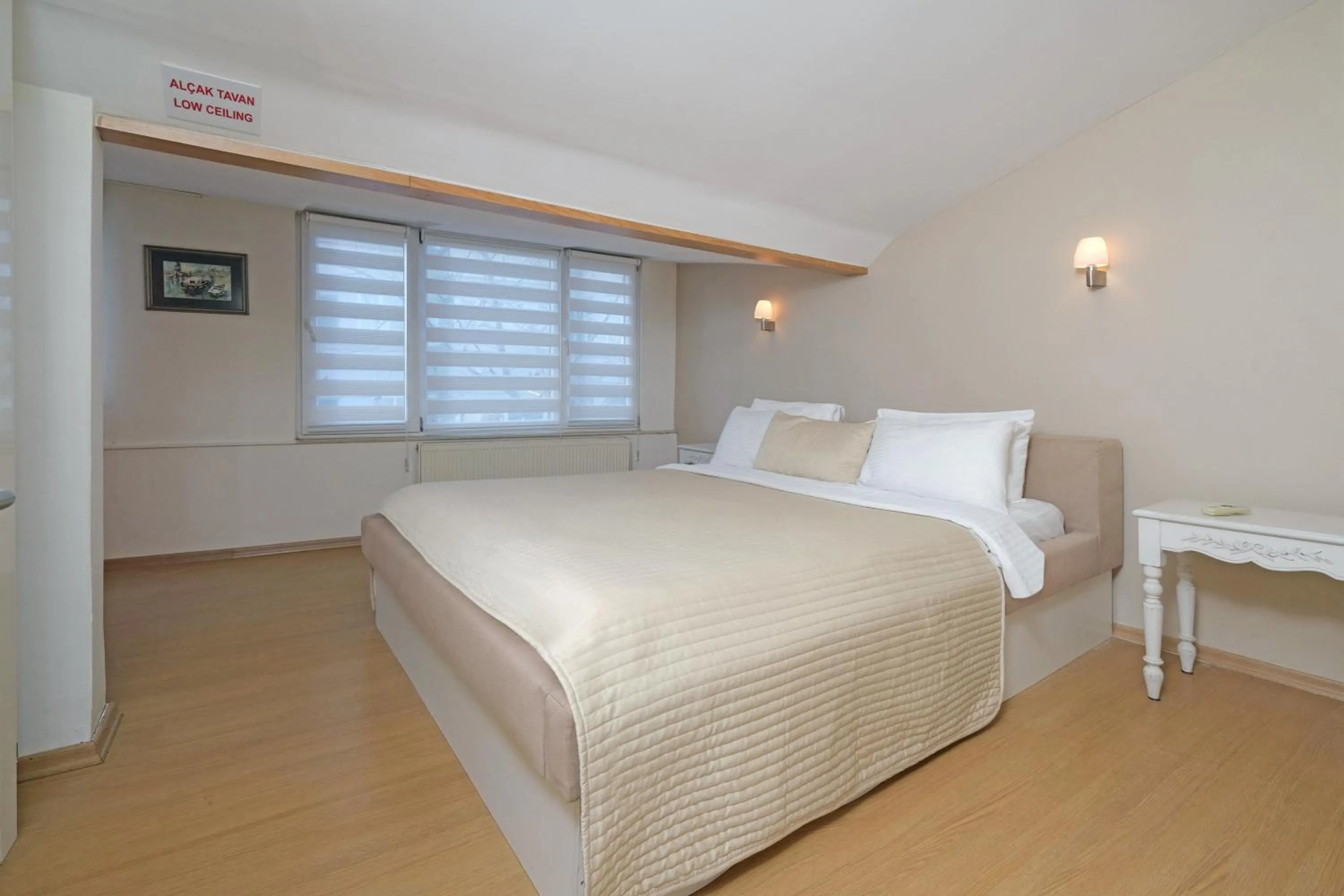 Bed in Cheya Gumussuyu Residence