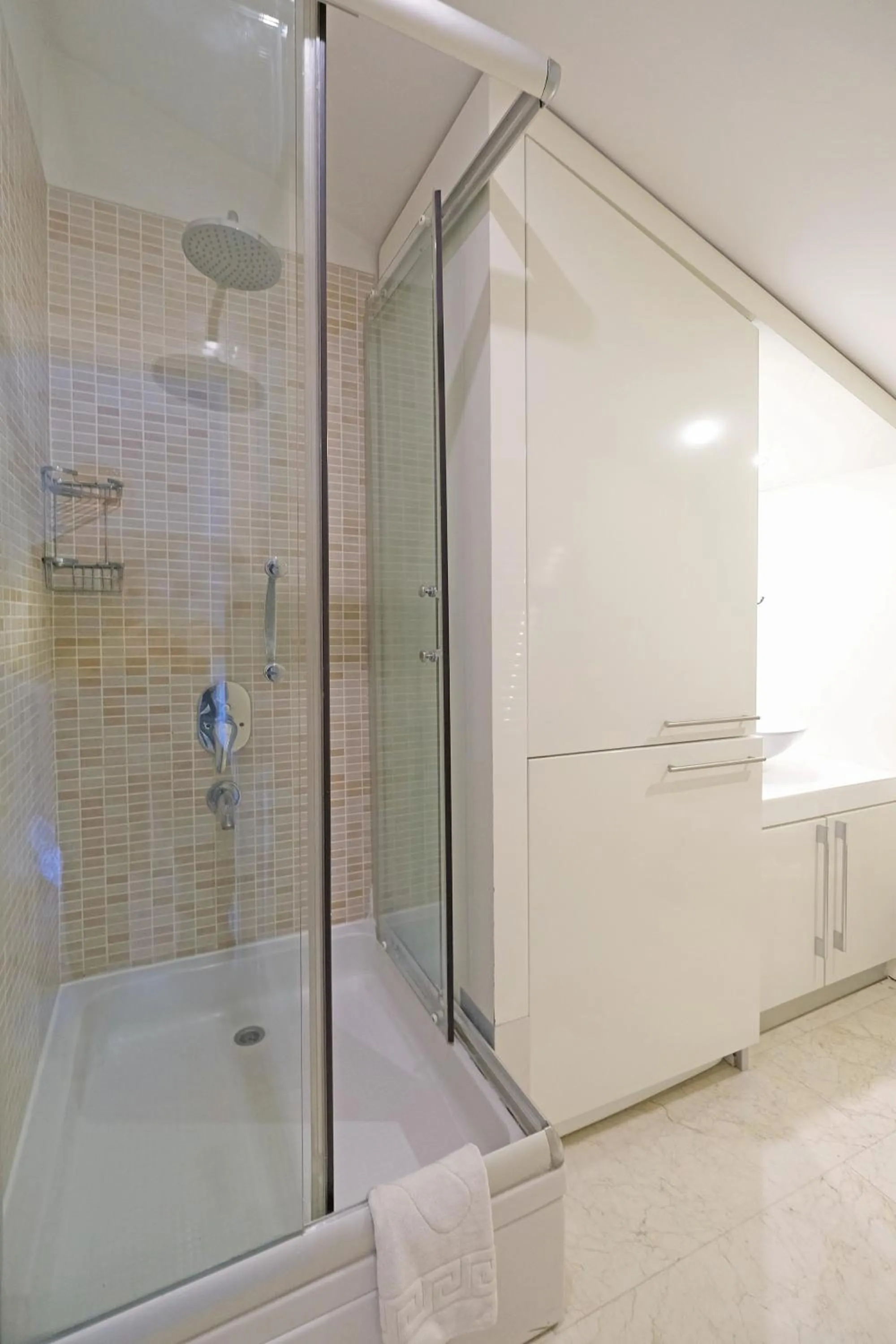 Shower, Bathroom in Cheya Gumussuyu Residence