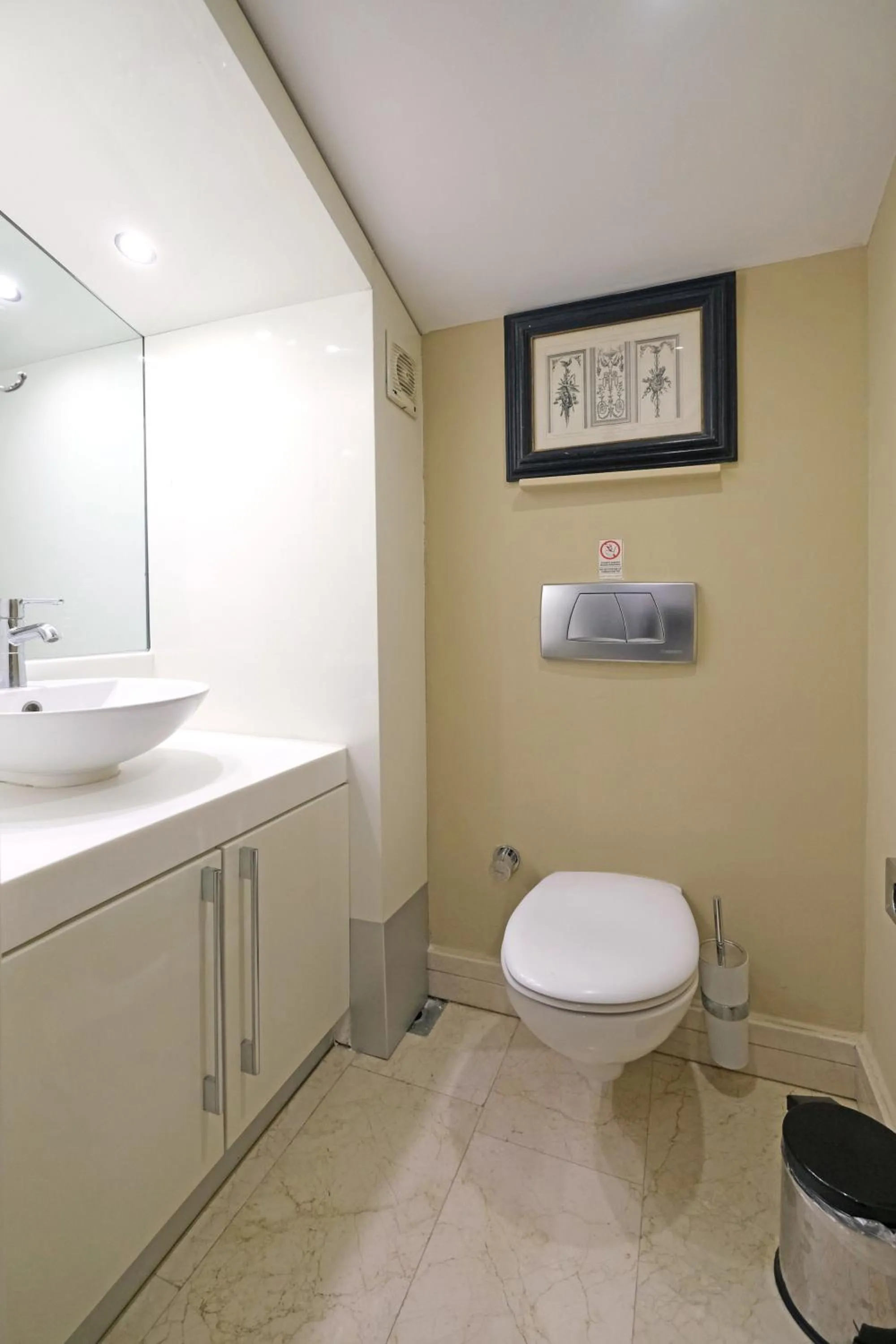 Toilet, Bathroom in Cheya Gumussuyu Residence