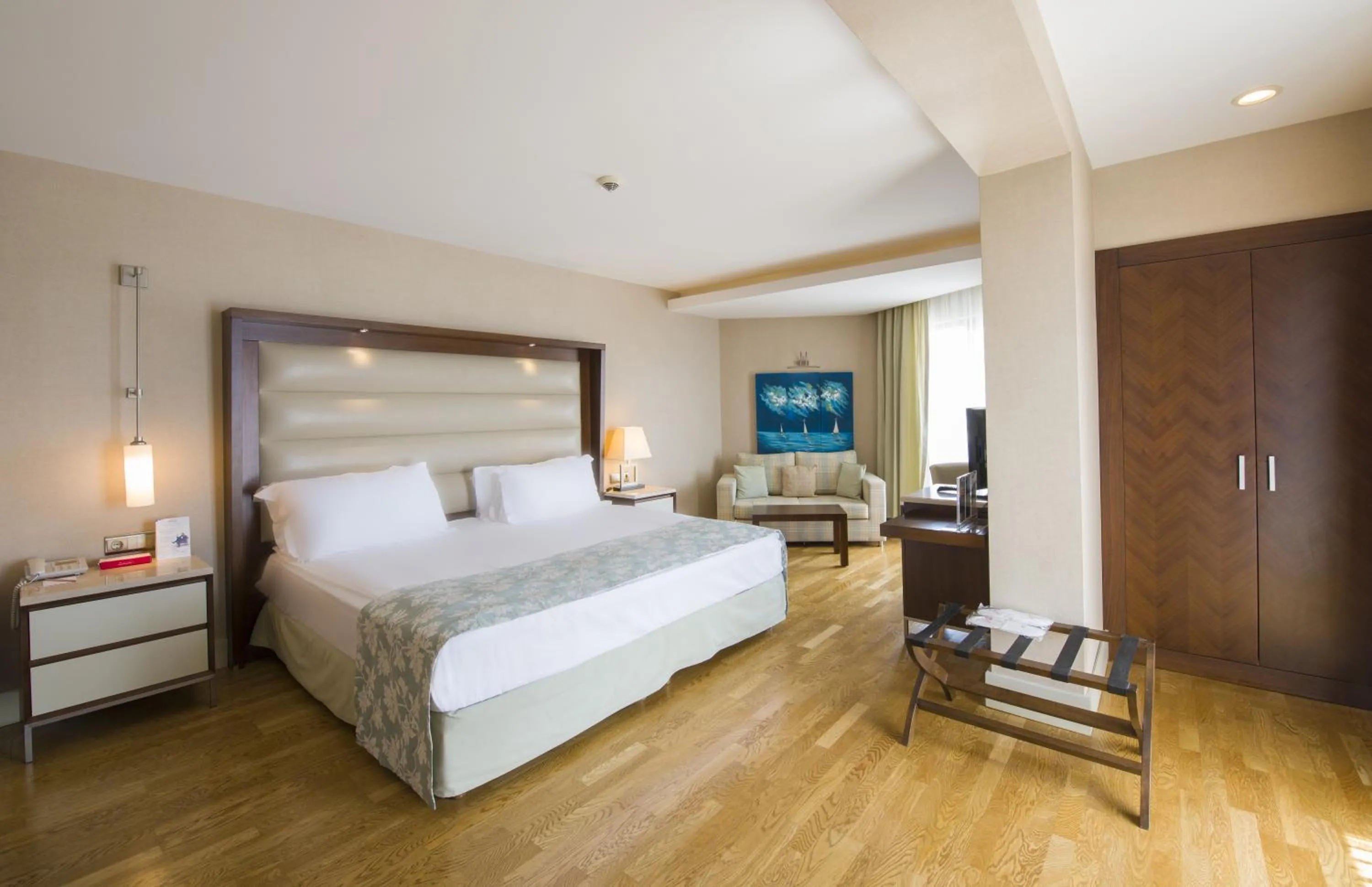 Photo of the whole room, Bed in Ramada Plaza Antalya