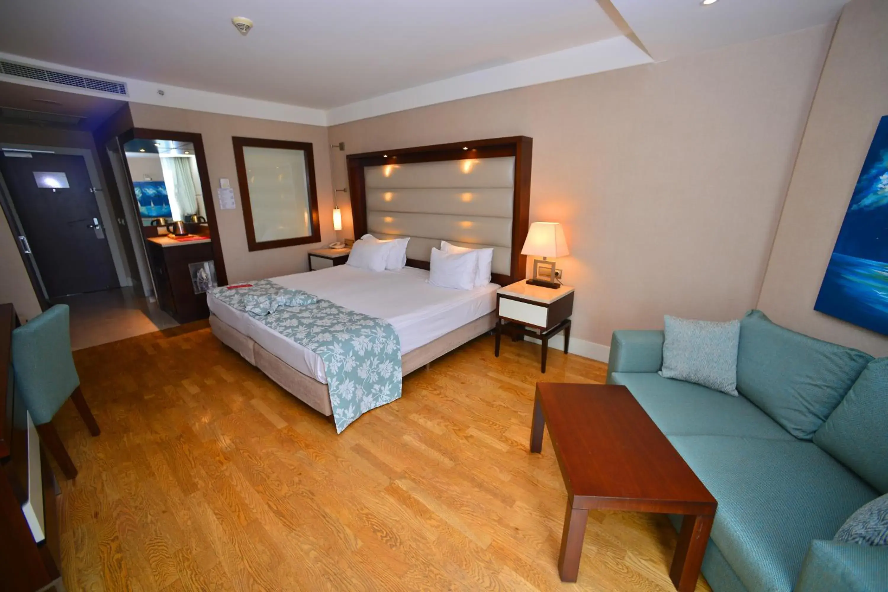 Deluxe Room with Side Sea View - single occupancy in Ramada Plaza Antalya Deluxe Room with Side Sea View - single occupancy in Ramada Plaza Antalya