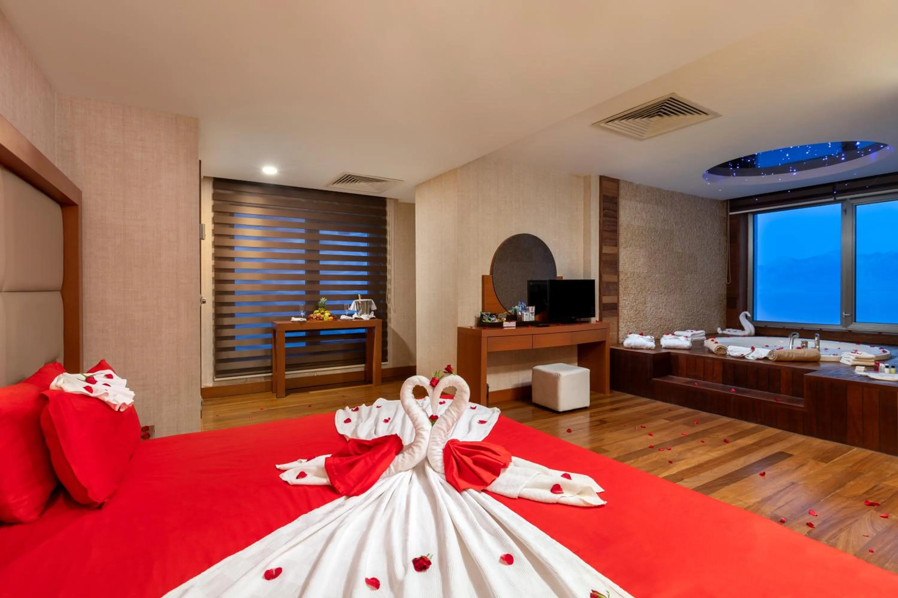 On site, Bed in Ramada Plaza Antalya