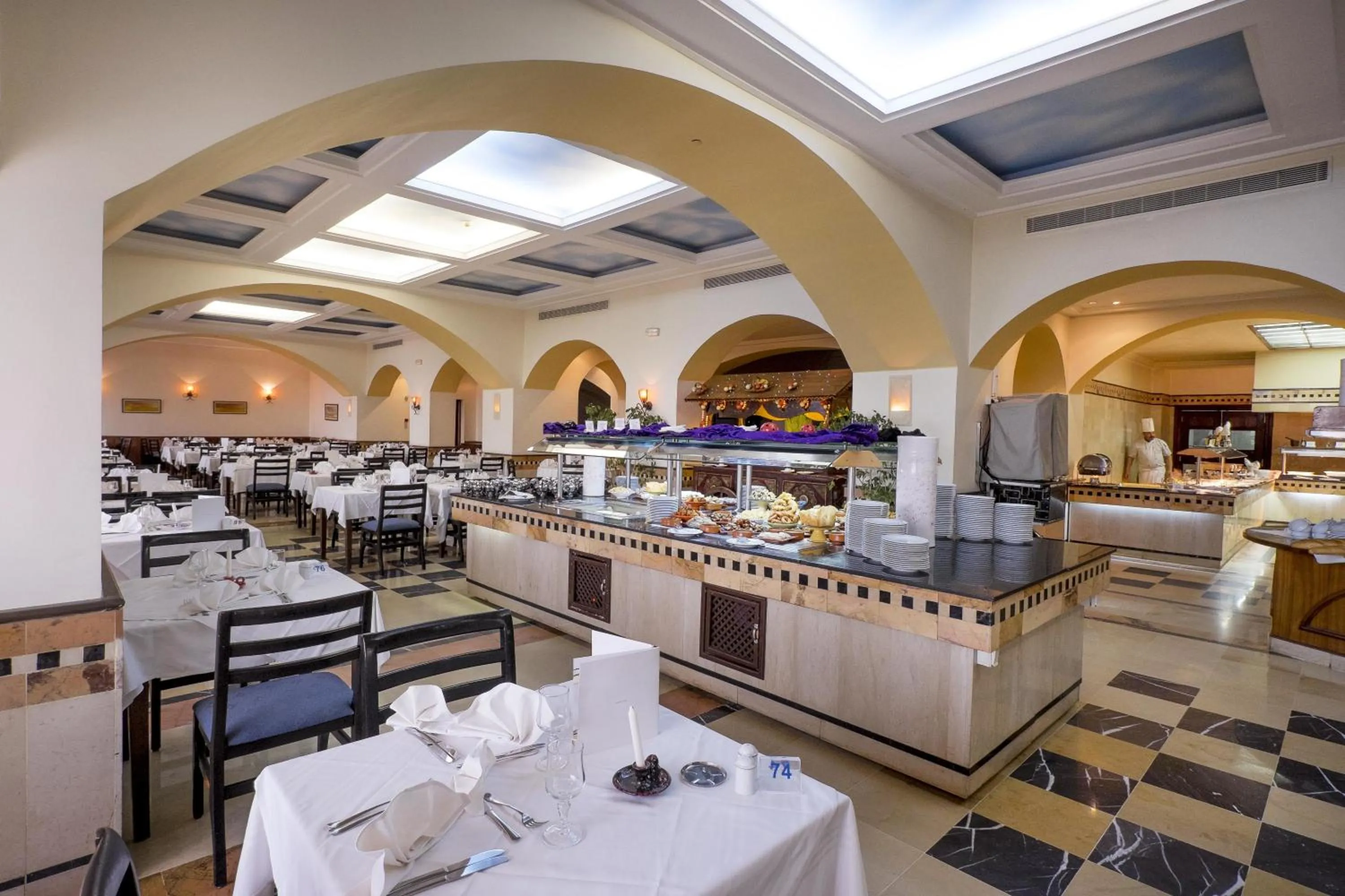 Restaurant/places to eat in Medina Solaria And Thalasso