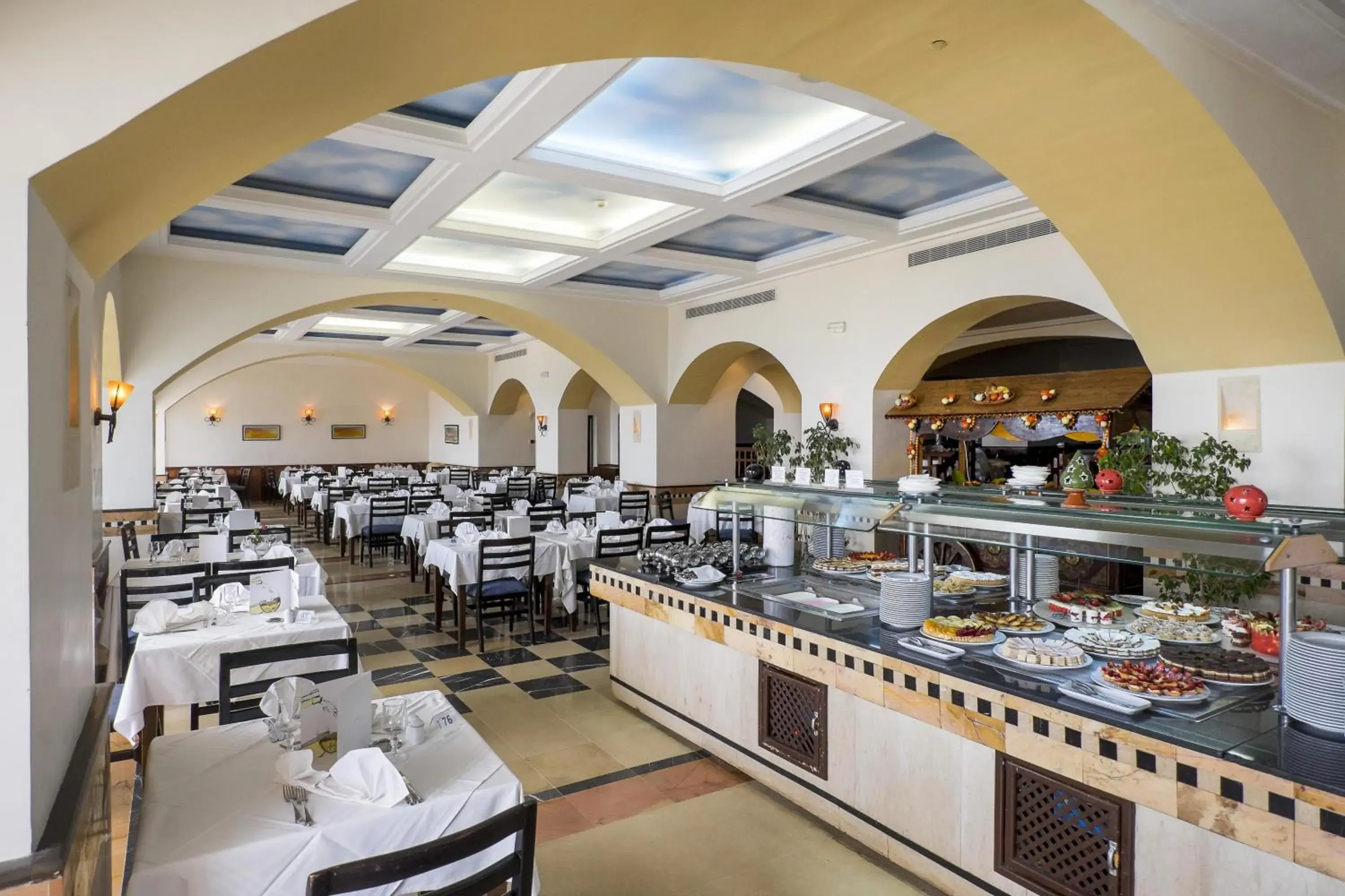 Restaurant/places to eat in Medina Solaria And Thalasso Restaurant/places to eat in Medina Solaria And Thalasso