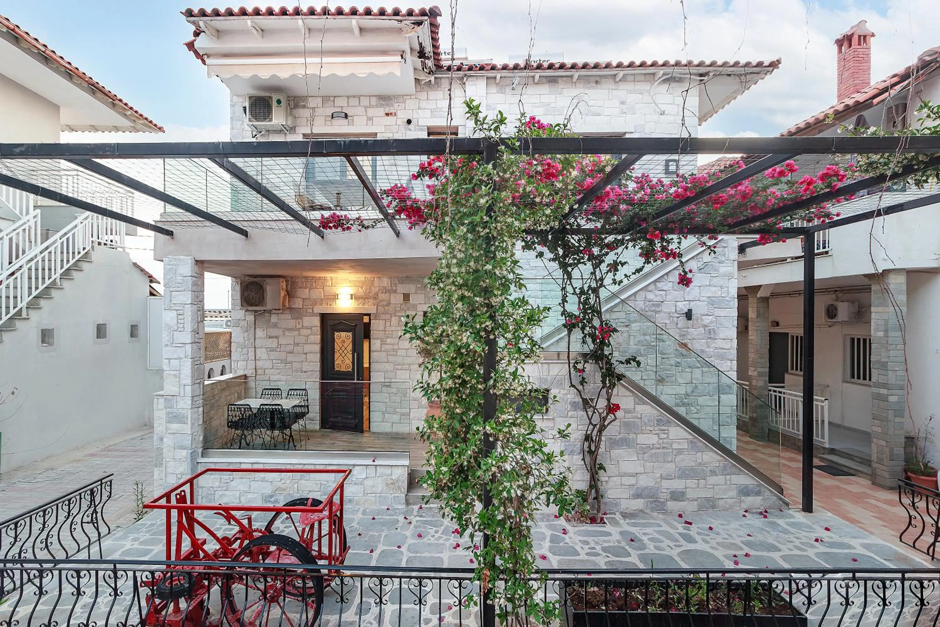 Property building in Alkionides Apartments