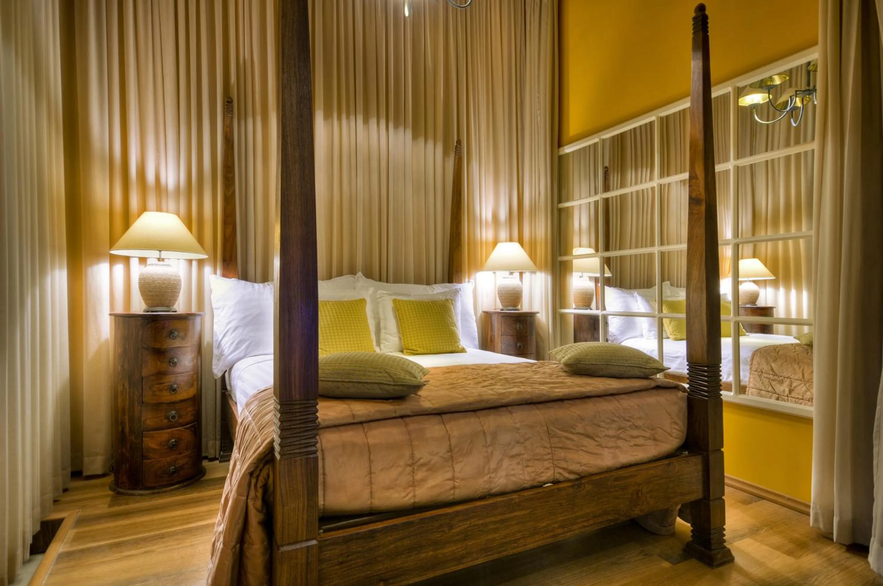 Bathroom, Bed in AX Palazzo Capua