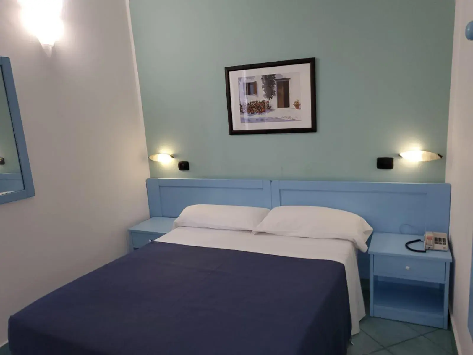 Small Double Room in Hotel Residence La Darsena Small Double Room in Hotel Residence La Darsena