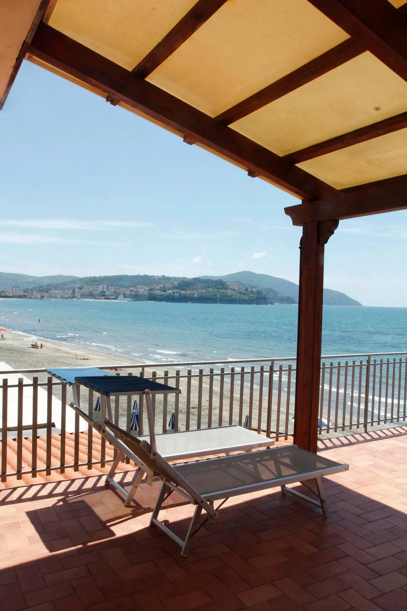 Sea view in Hotel Residence La Darsena