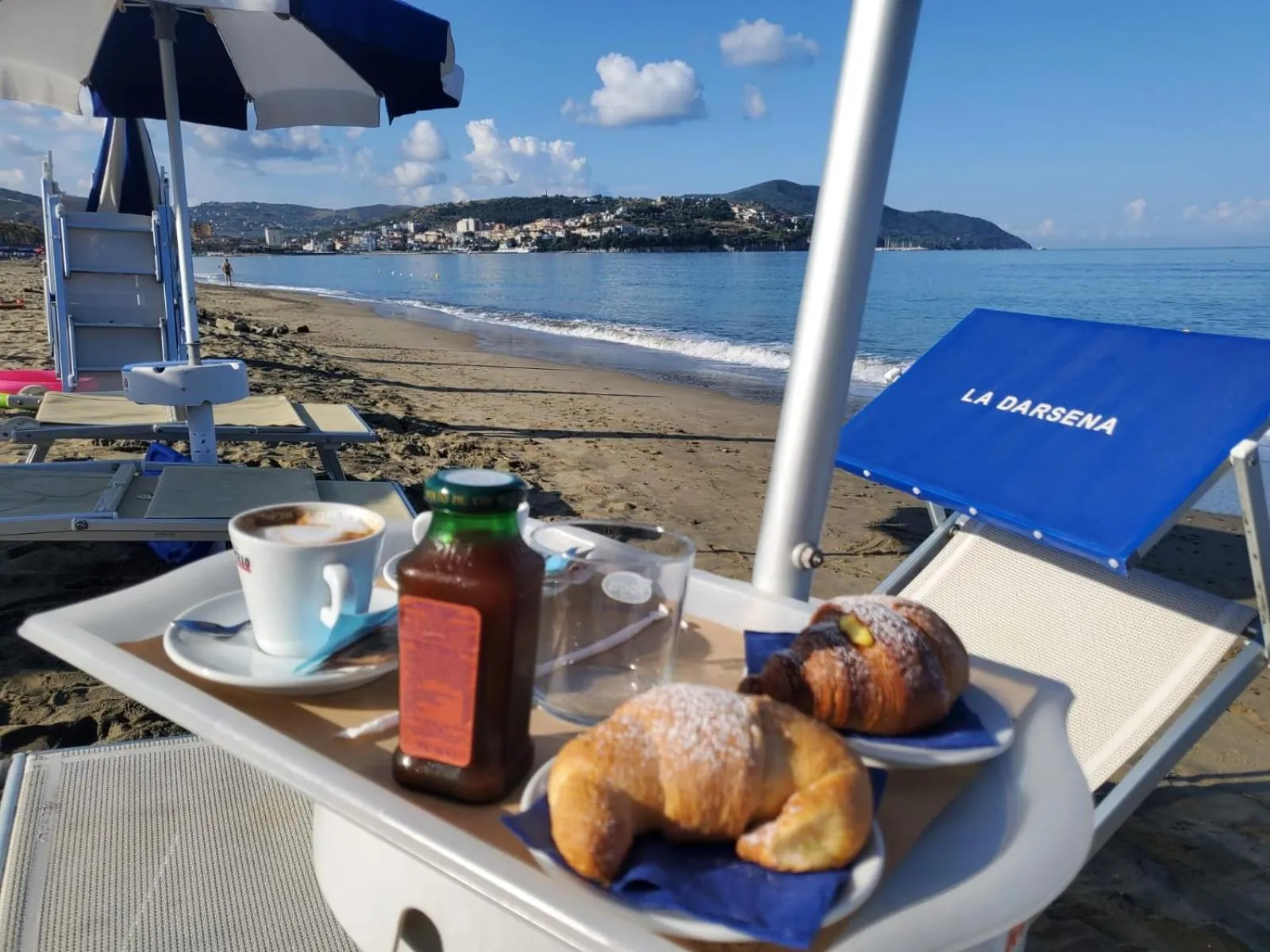 Restaurant/places to eat in Hotel Residence La Darsena