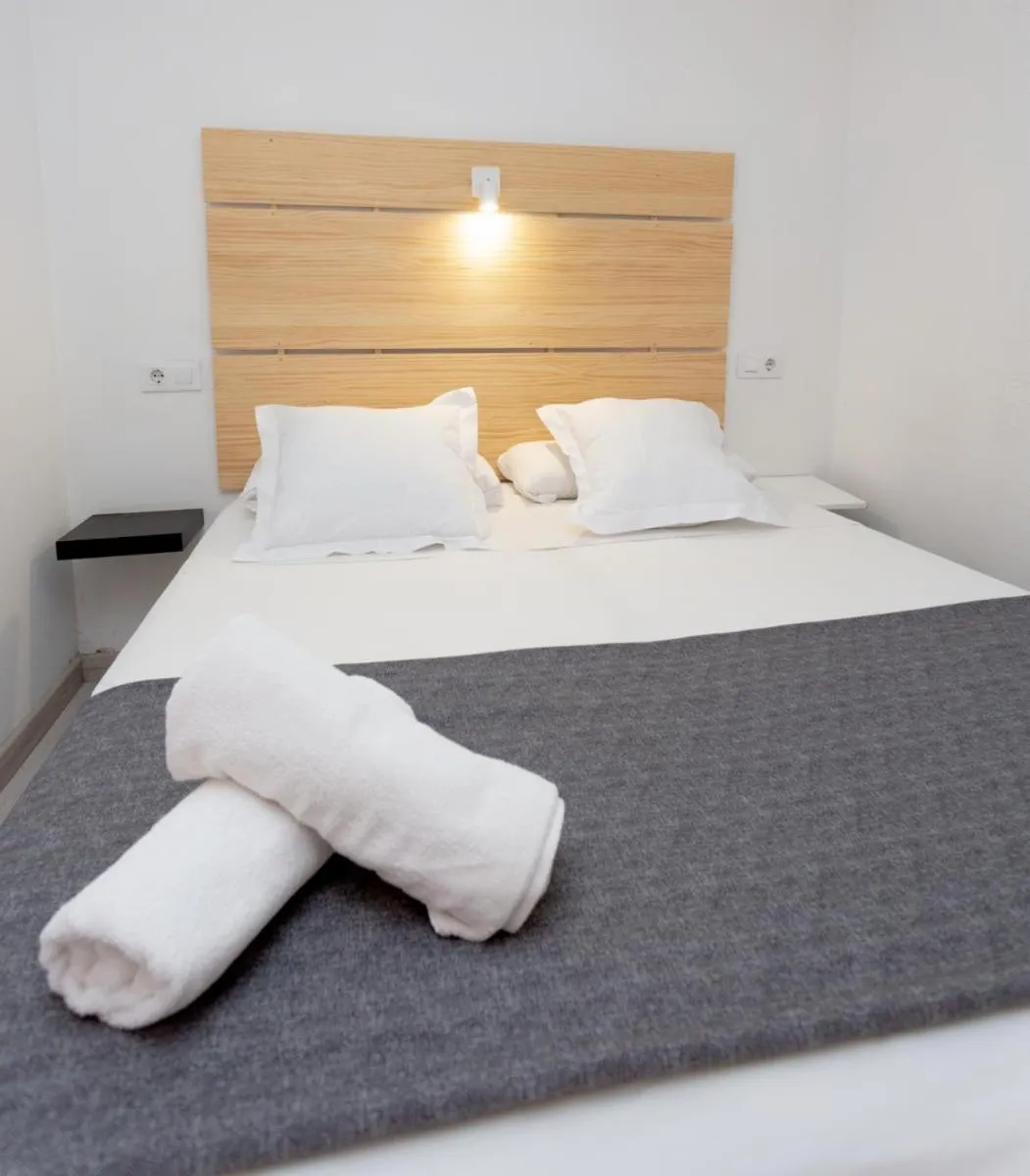 Bed in Easy Sants by Bossh! Hotels
