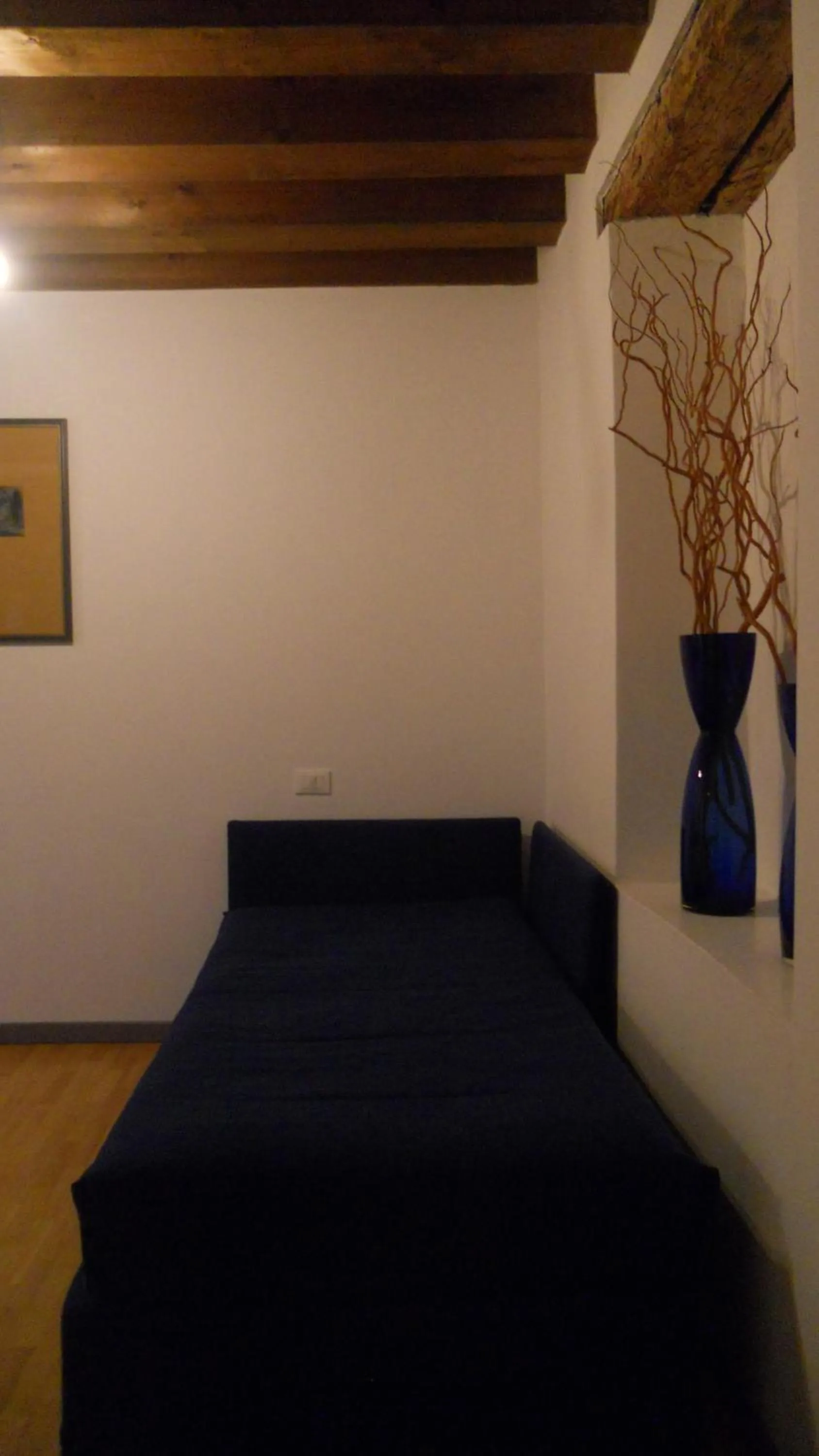 Decorative detail, Bed in Ristolocanda Grani Di Pepe