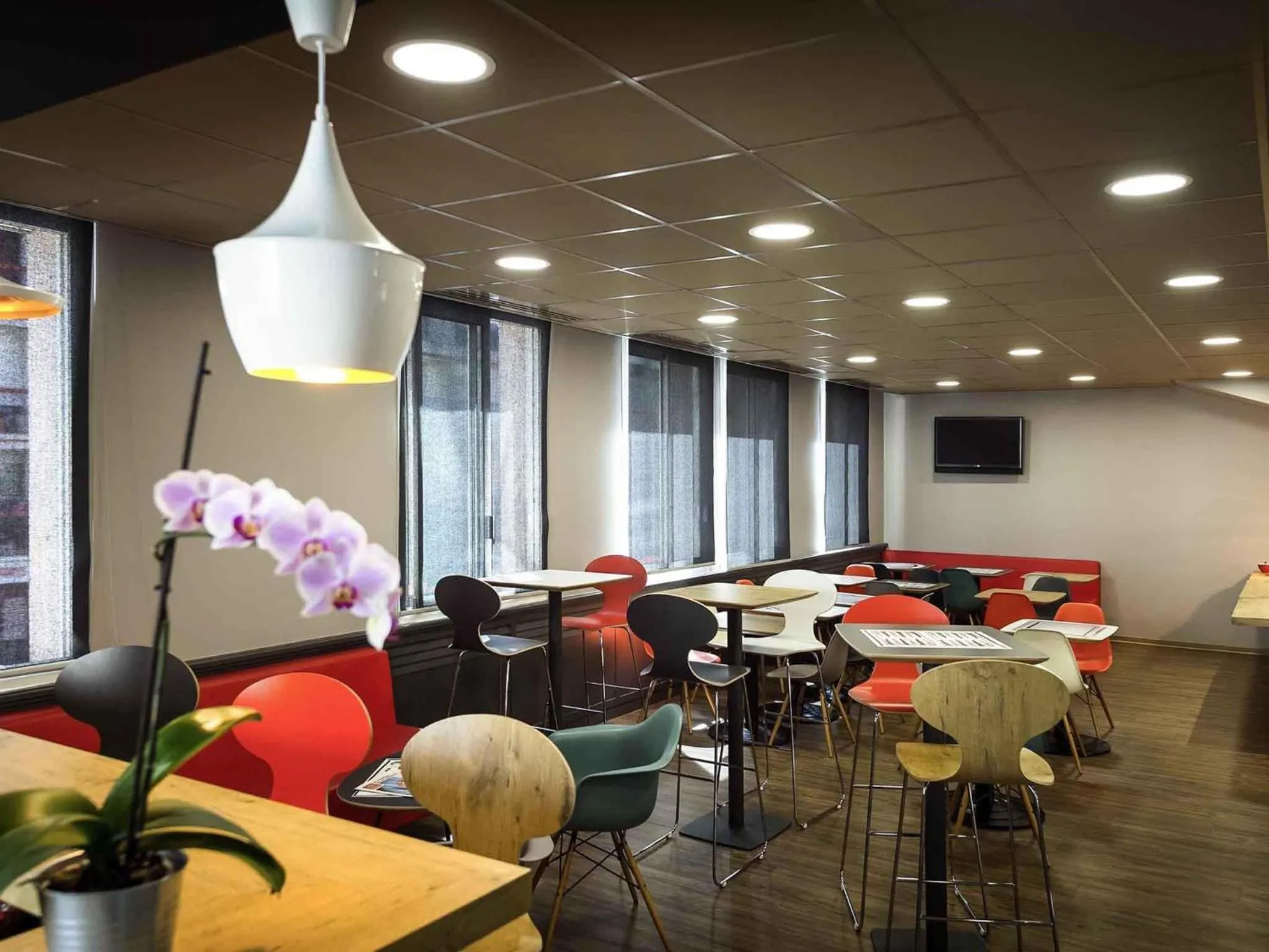 Lounge or bar in ibis Rodez Centre