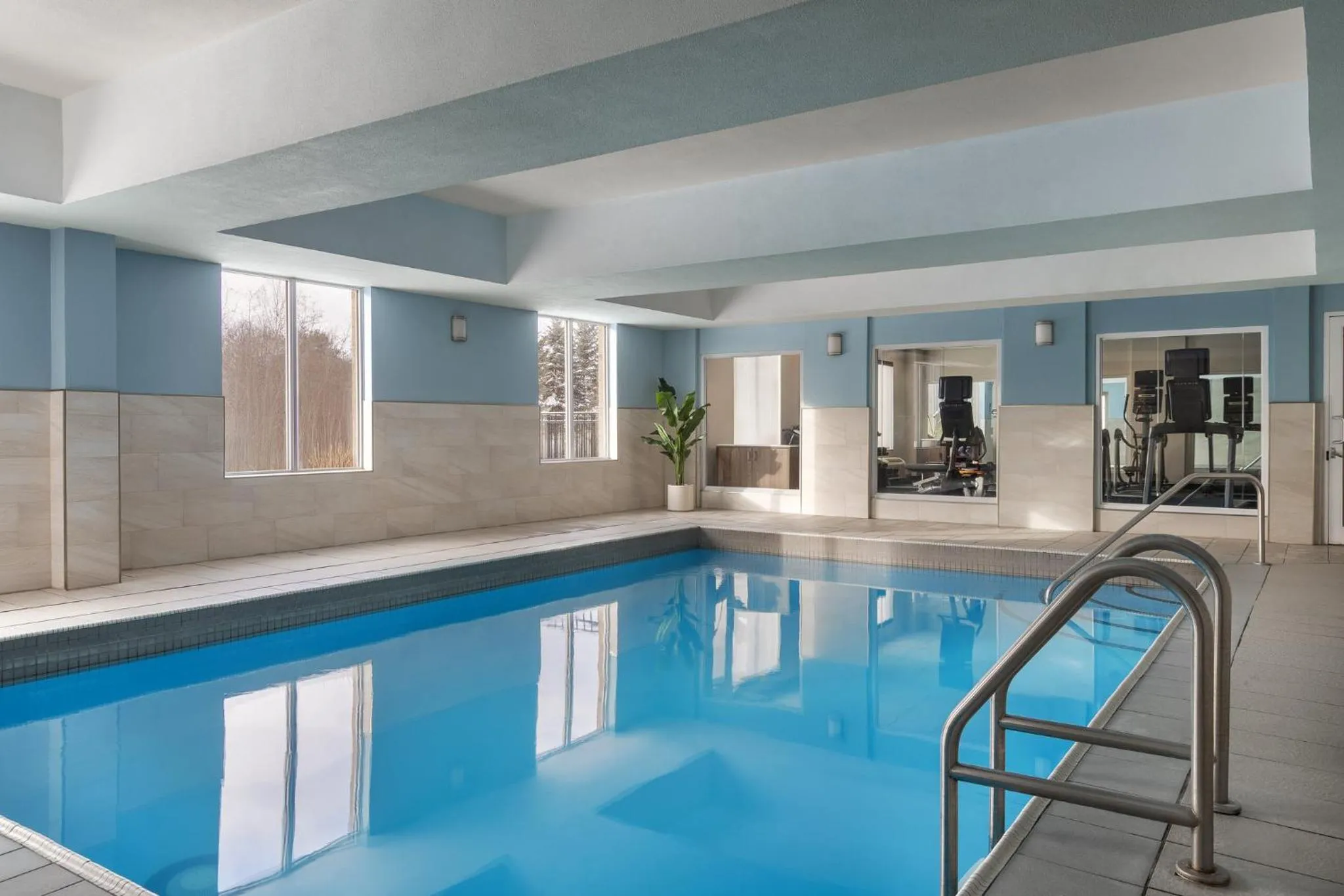 Swimming pool in Holiday Inn Express & Suites Huntsville by IHG