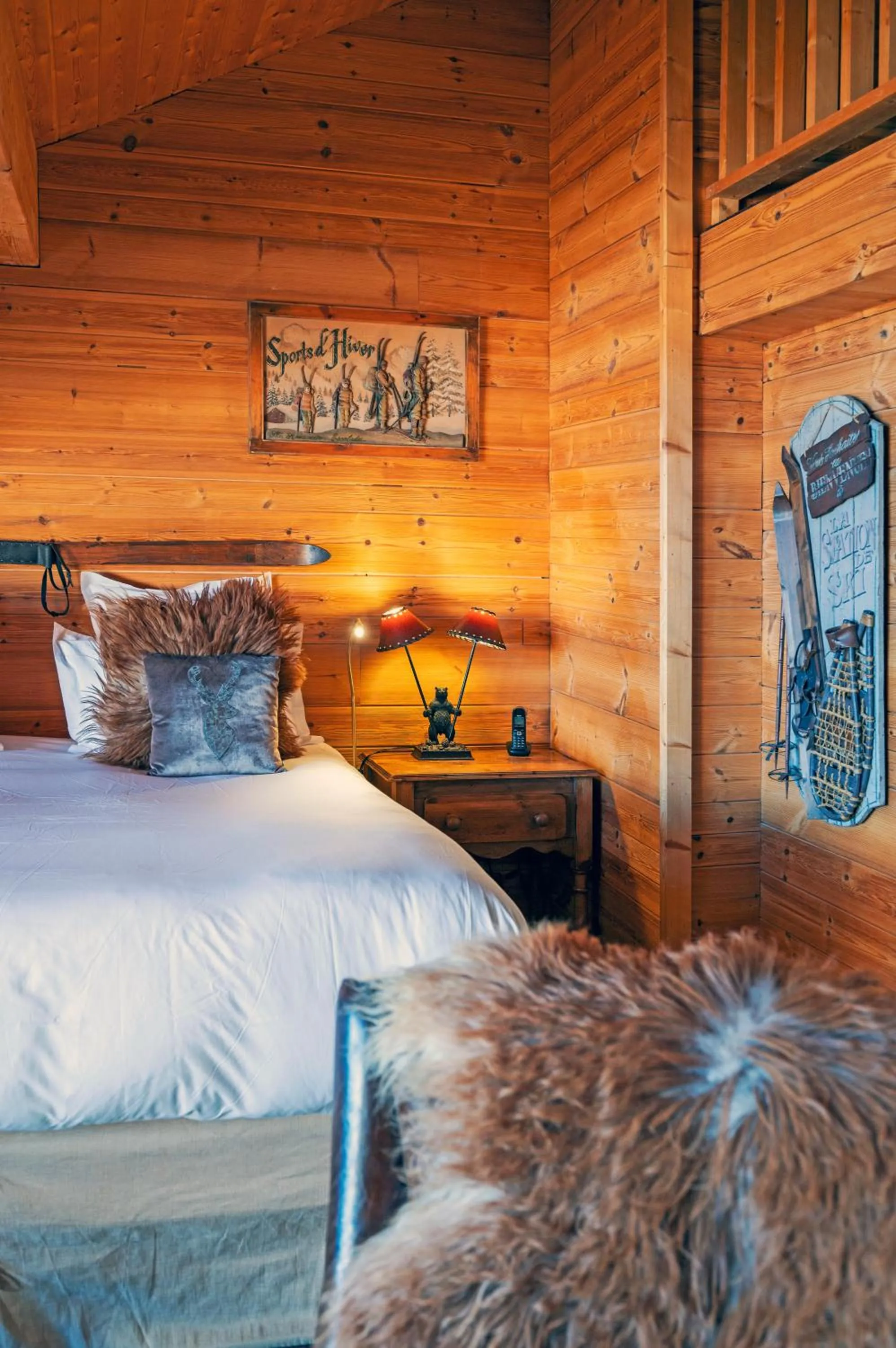 Bed in Hôtel Au Chamois d'Or by Les Etincelles