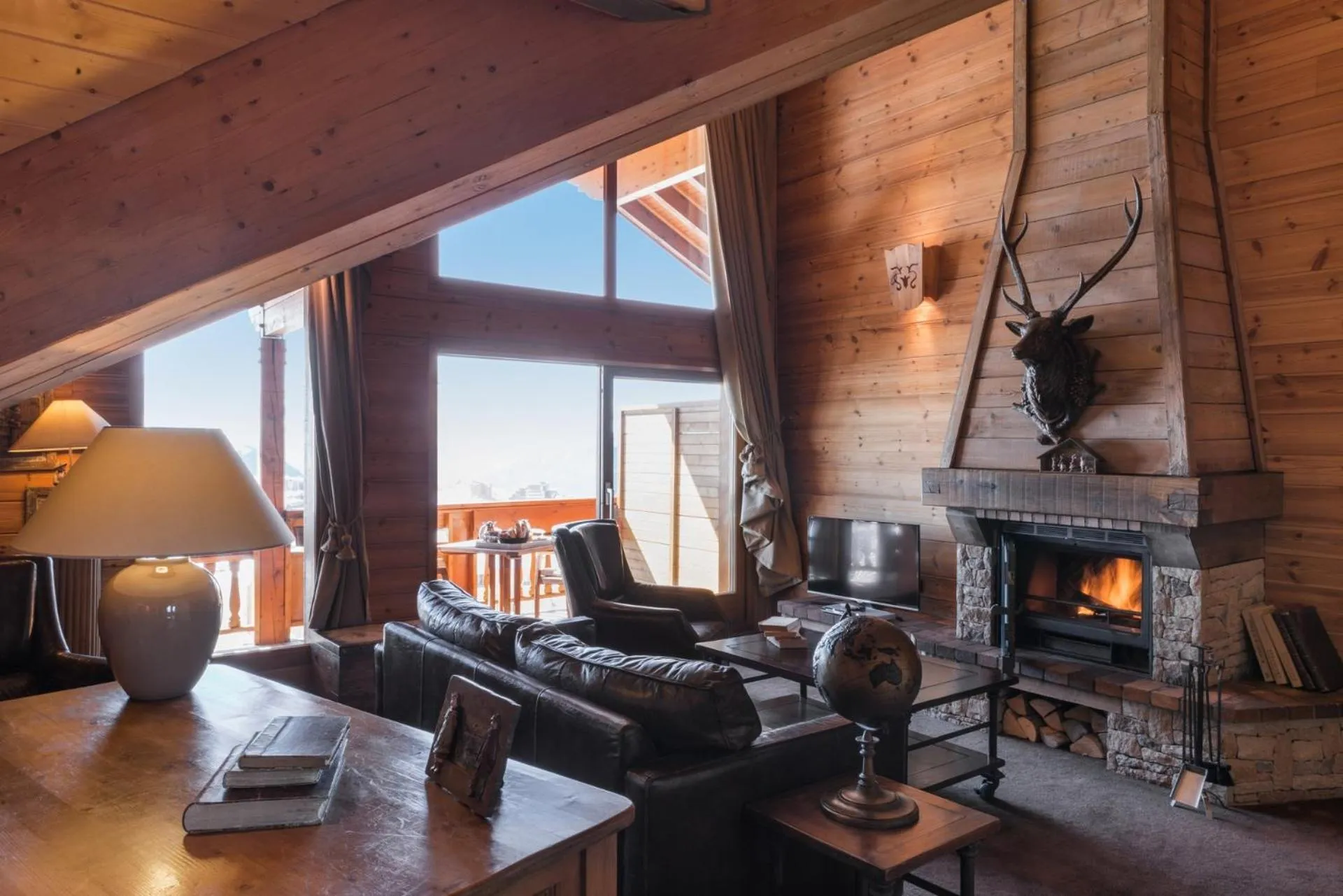 Bedroom in Hôtel Au Chamois d'Or by Les Etincelles