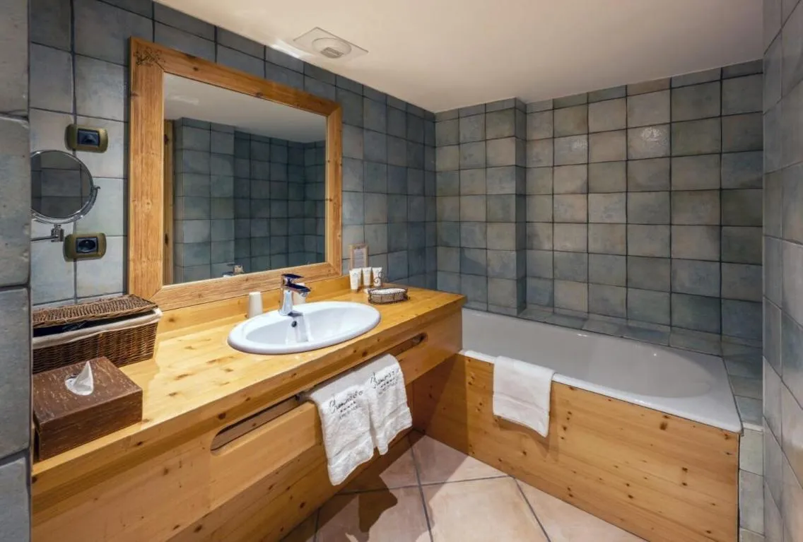 Hôtel Au Chamois d'Or by Les Etincelles