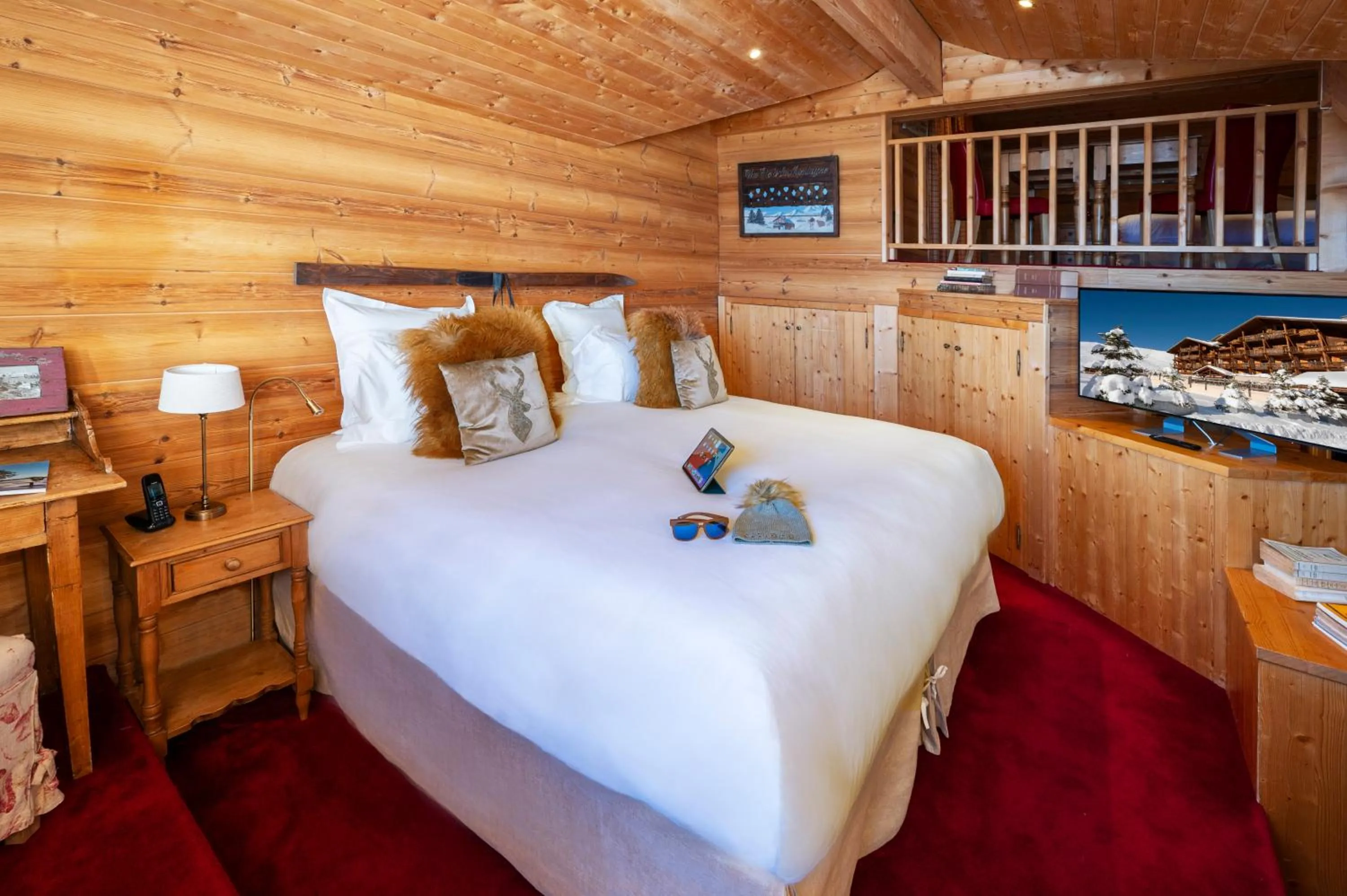 Bed in Hôtel Au Chamois d'Or by Les Etincelles