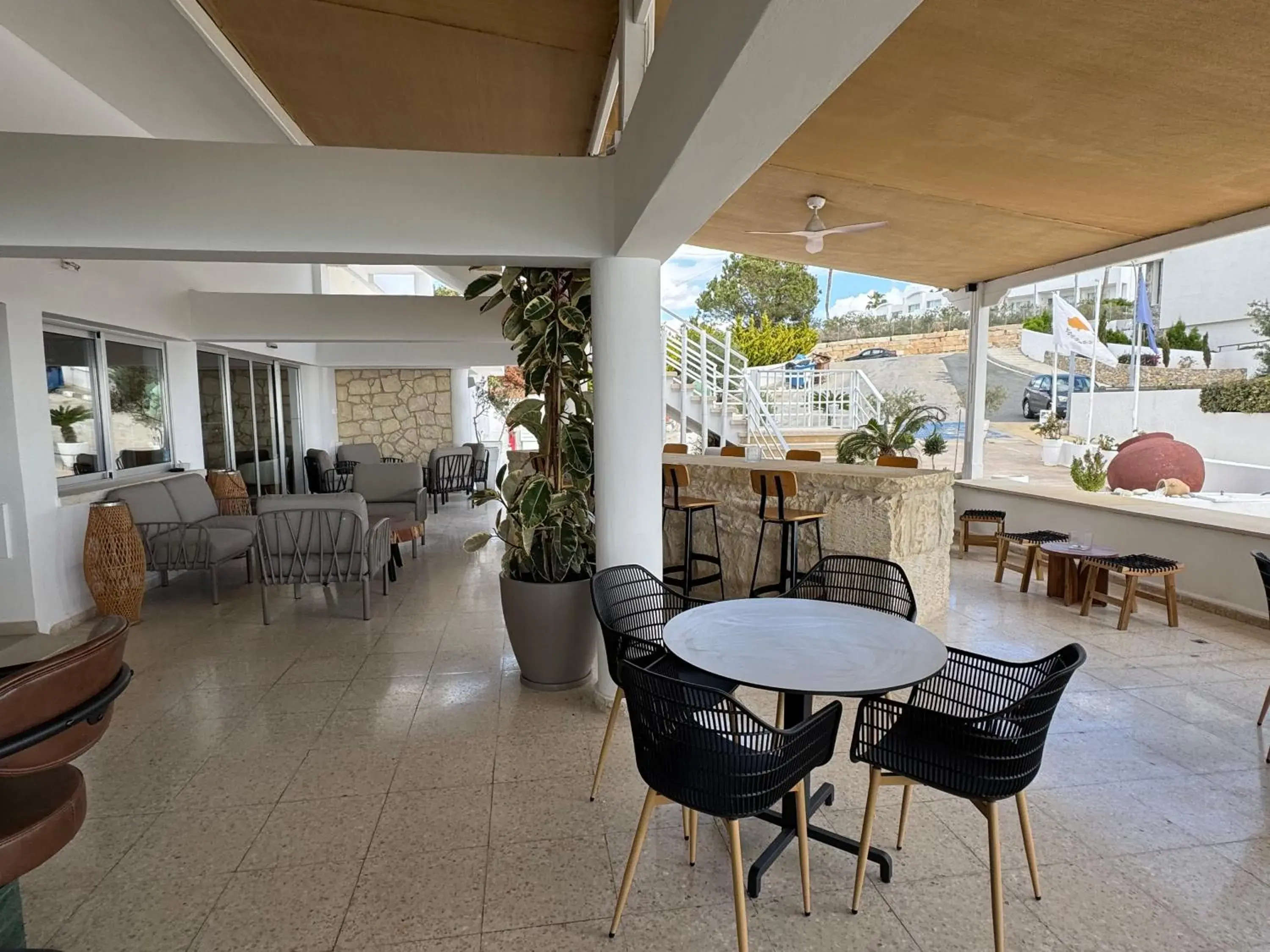 Restaurant/places to eat in Vrachia Beach Hotel & Suites - Adults Only Restaurant/places to eat in Vrachia Beach Hotel & Suites - Adults Only