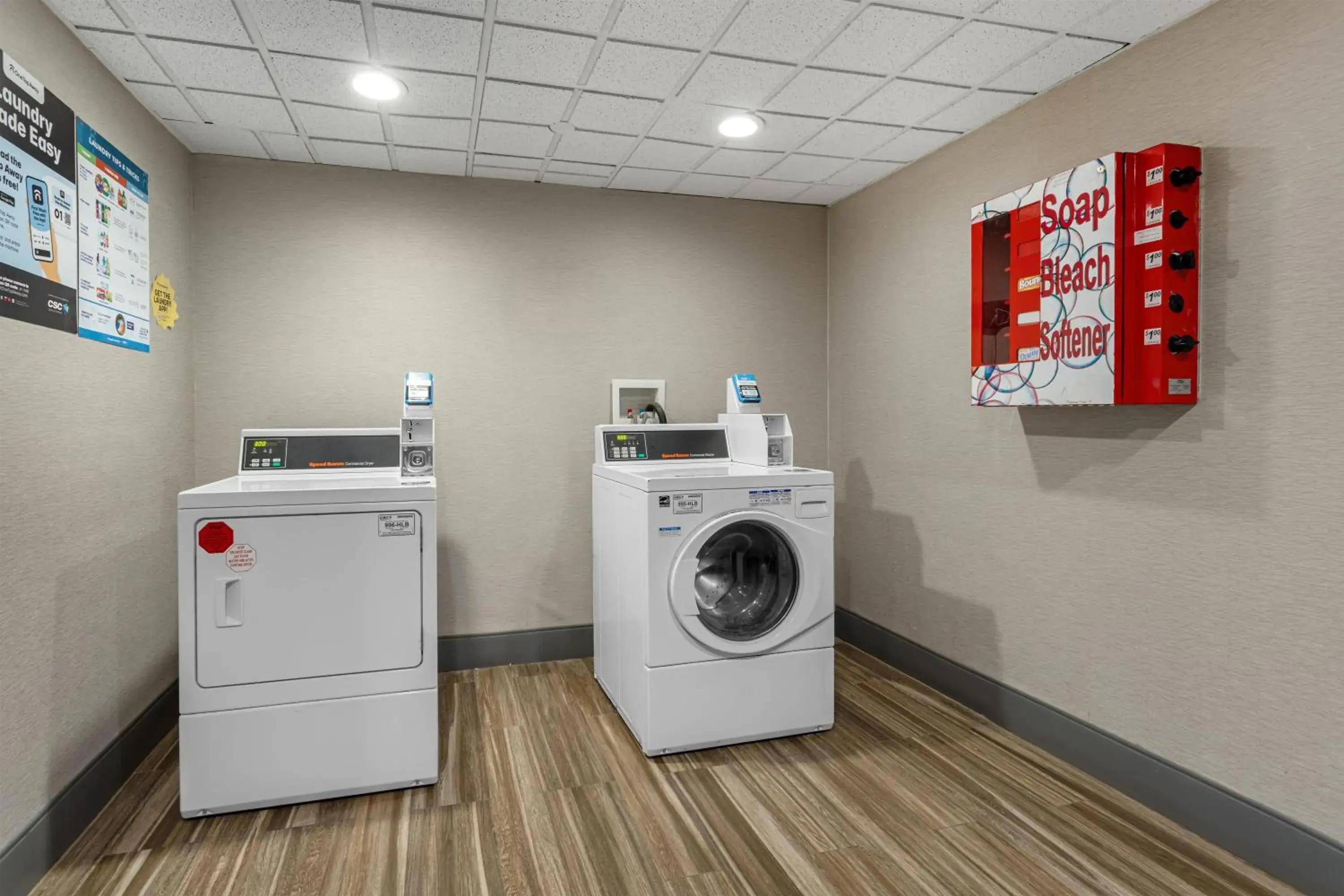 Property building in Best Western Hunt's Landing Hotel Matamoras Milford Property building in Best Western Hunt's Landing Hotel Matamoras Milford