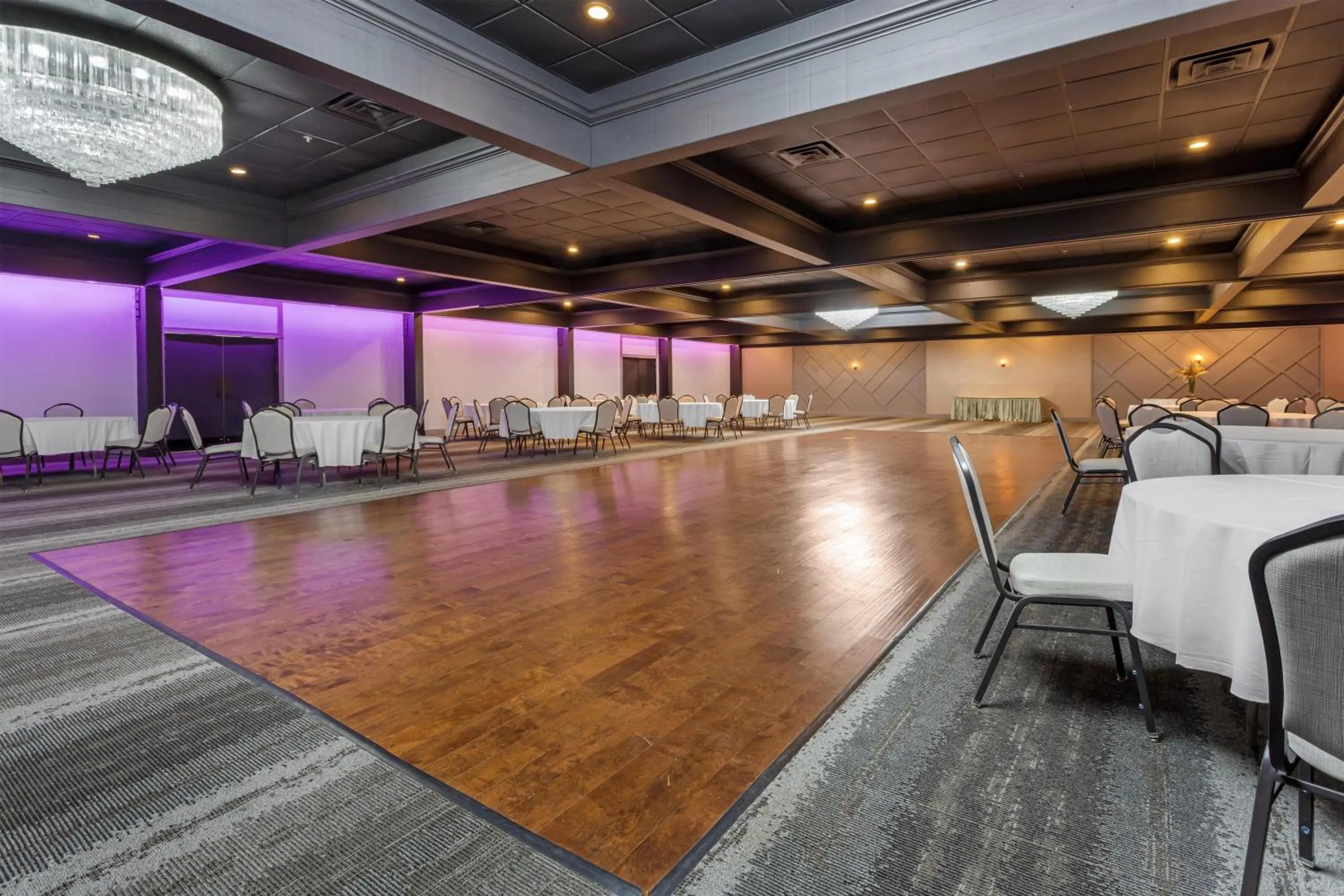 Banquet/Function facilities in Best Western Hunt's Landing Hotel Matamoras Milford