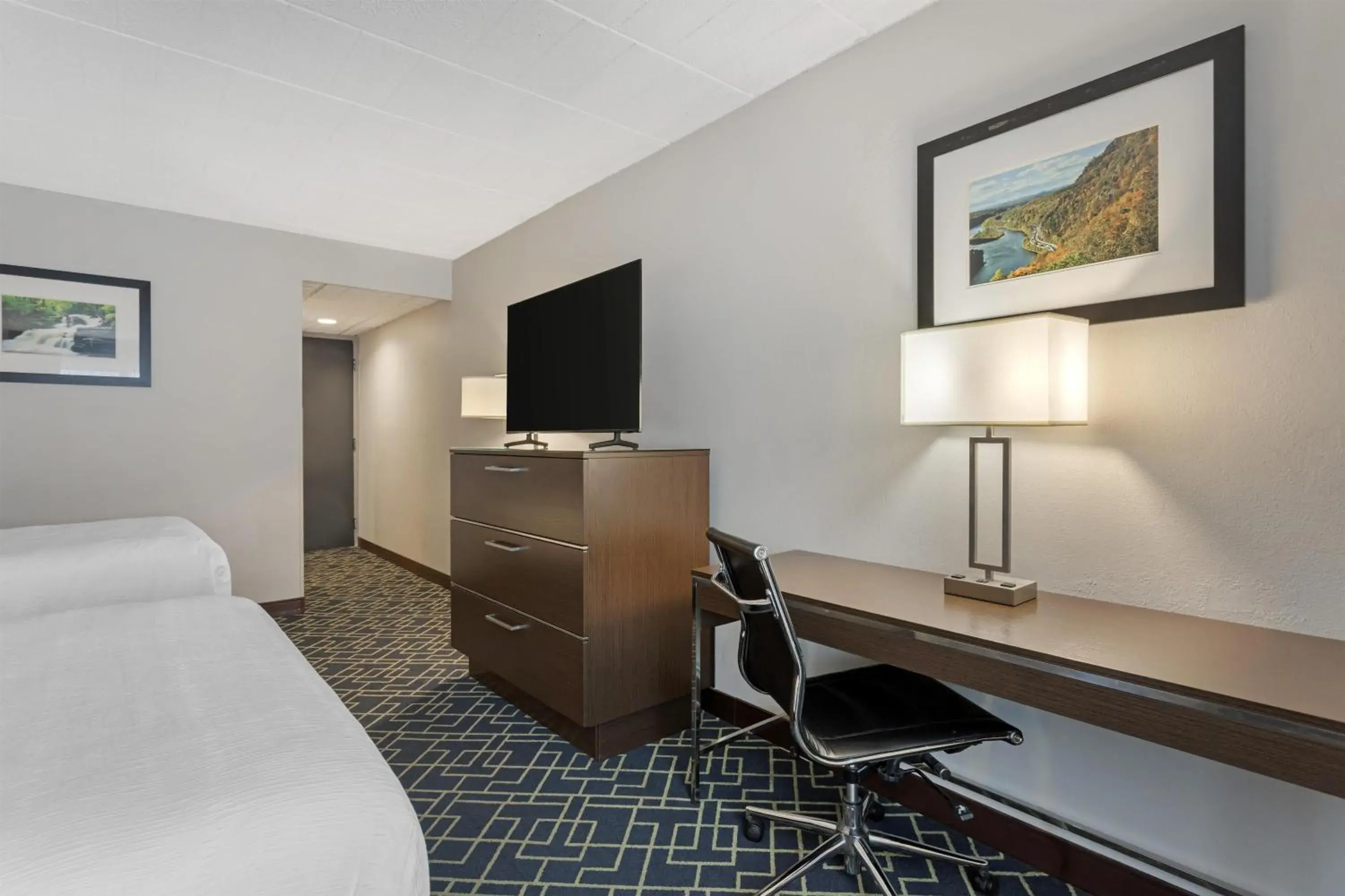 Double Room with Two Double Beds - Non-Smoking in Best Western Hunt's Landing Hotel Matamoras Milford Double Room with Two Double Beds - Non-Smoking in Best Western Hunt's Landing Hotel Matamoras Milford