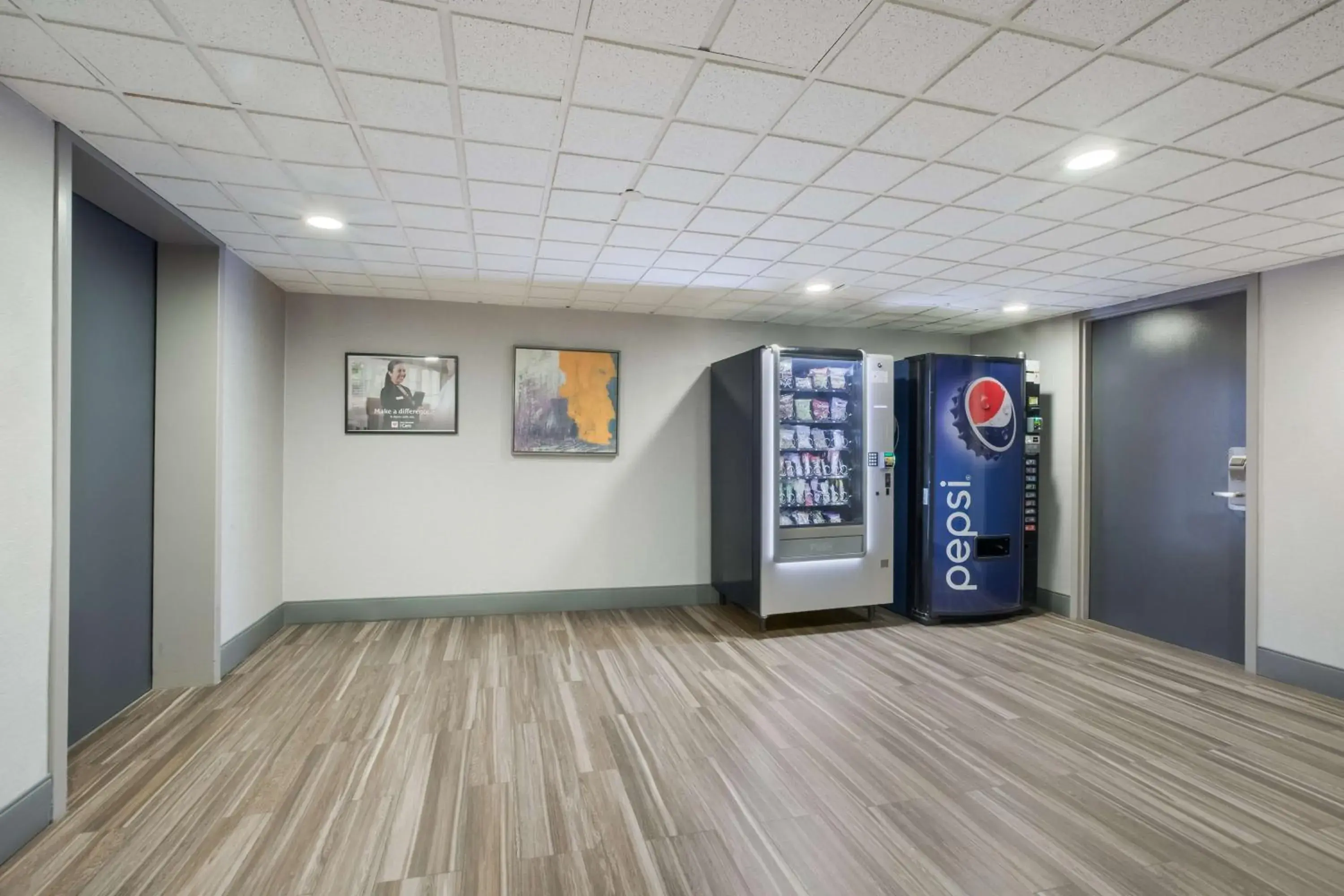 Property building in Best Western Hunt's Landing Hotel Matamoras Milford Property building in Best Western Hunt's Landing Hotel Matamoras Milford