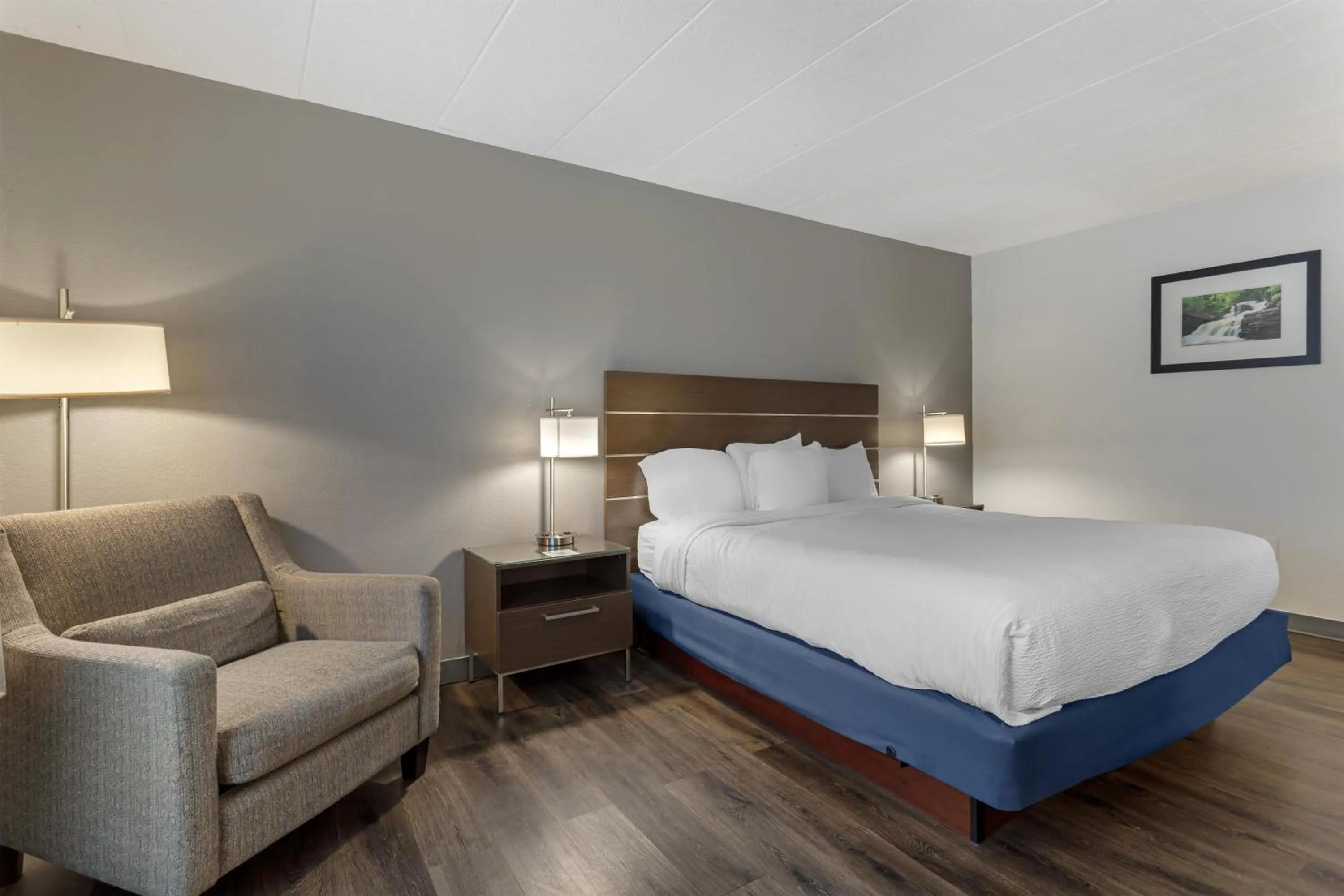 Bedroom, Bed in Best Western Hunt's Landing Hotel Matamoras Milford