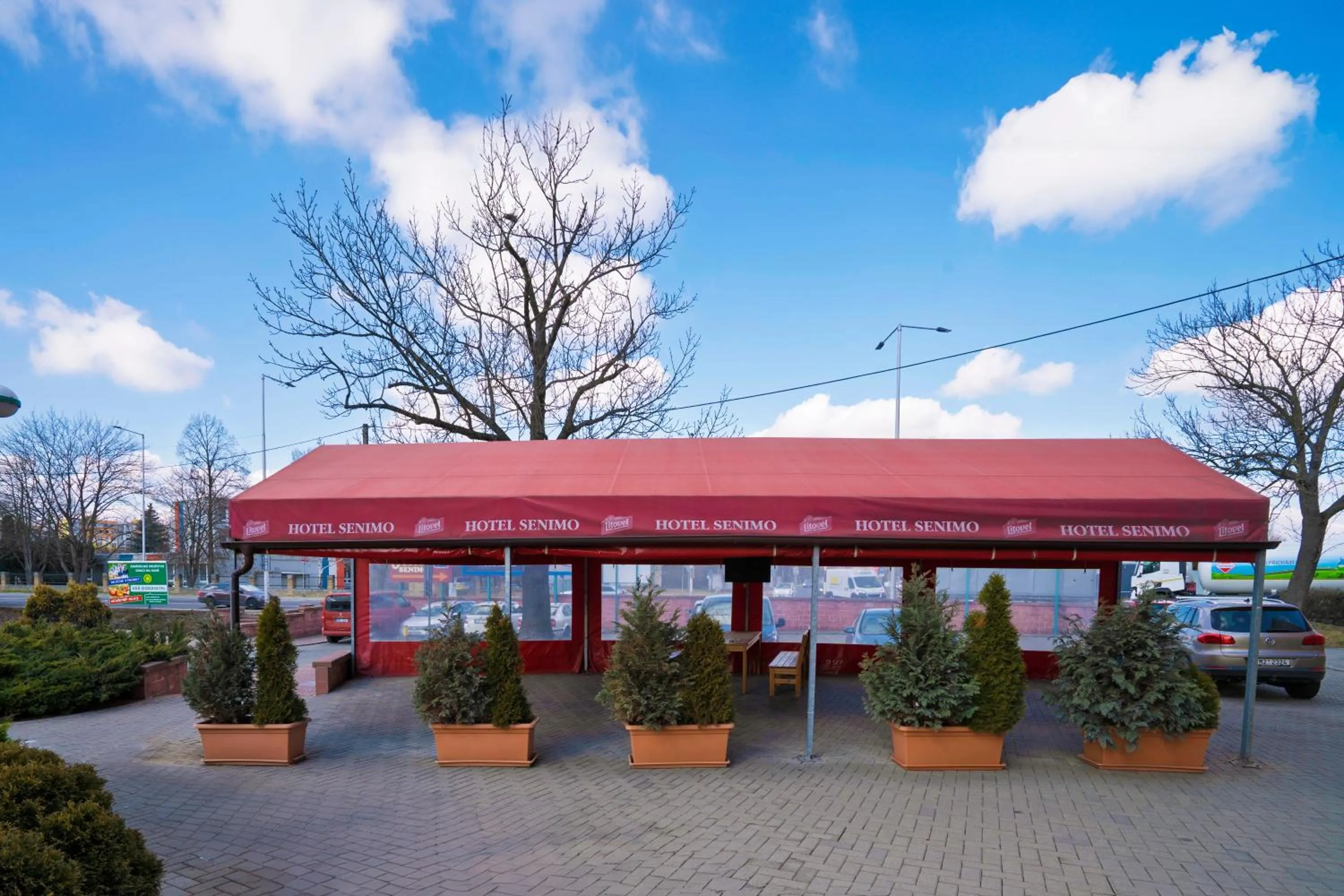 Property building in Hotel Senimo