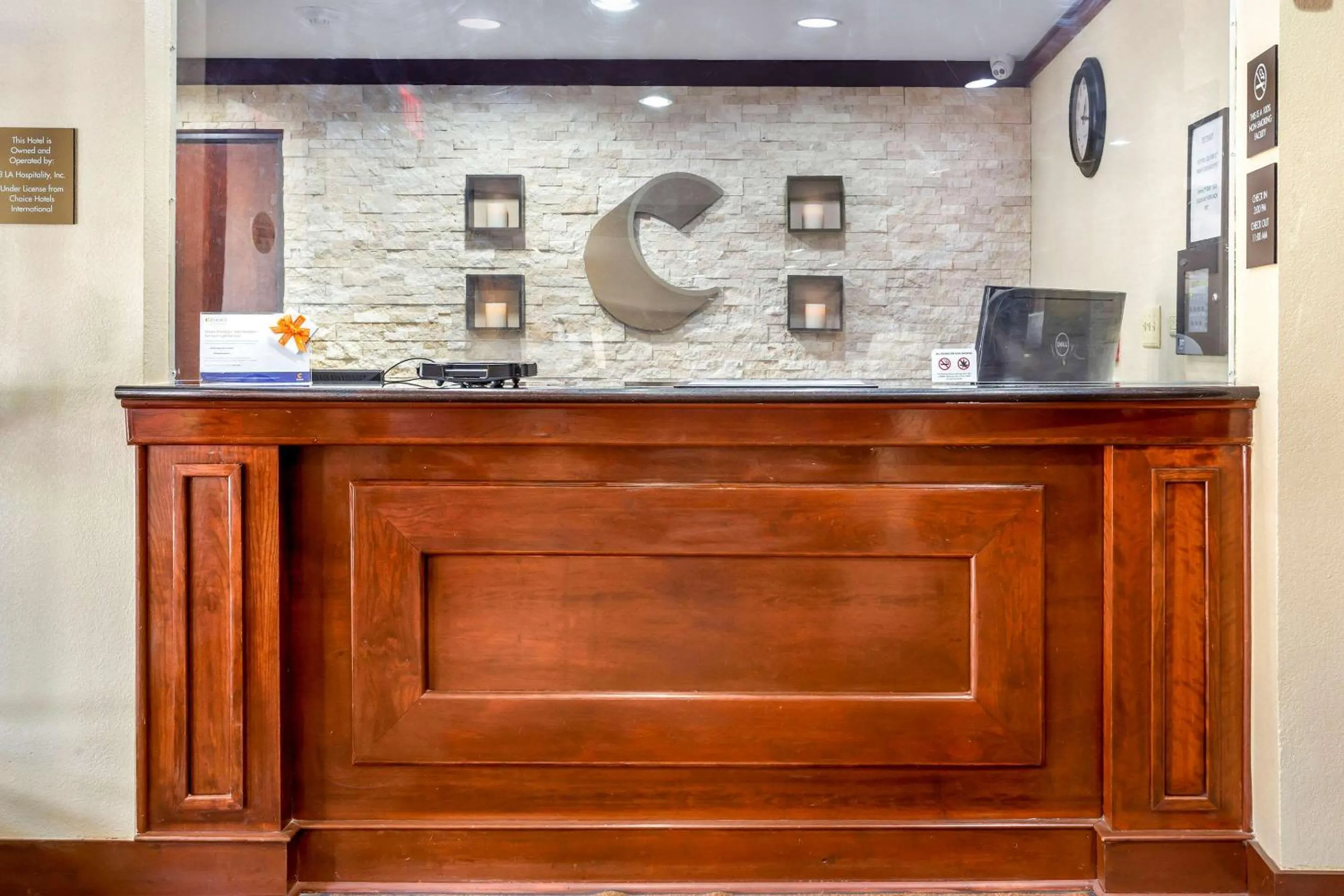 Lobby or reception in Comfort Inn Hoffman Estates - Schaumburg