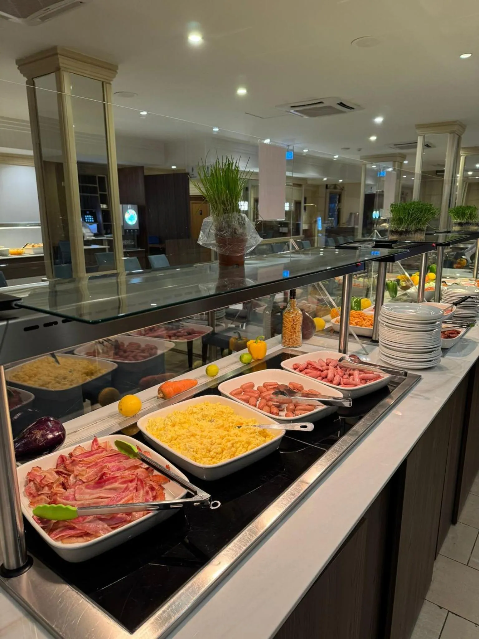 Breakfast in Hotel Kennedy Nova