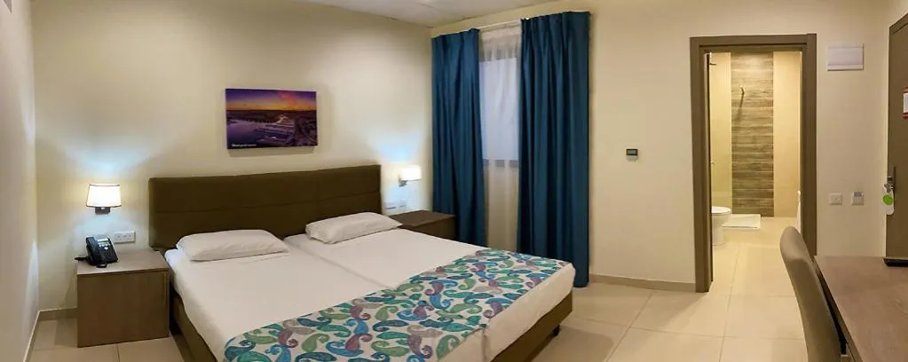 Bedroom, Bed in Hotel Kennedy Nova