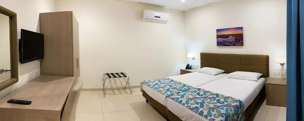 Bedroom, Bed in Hotel Kennedy Nova