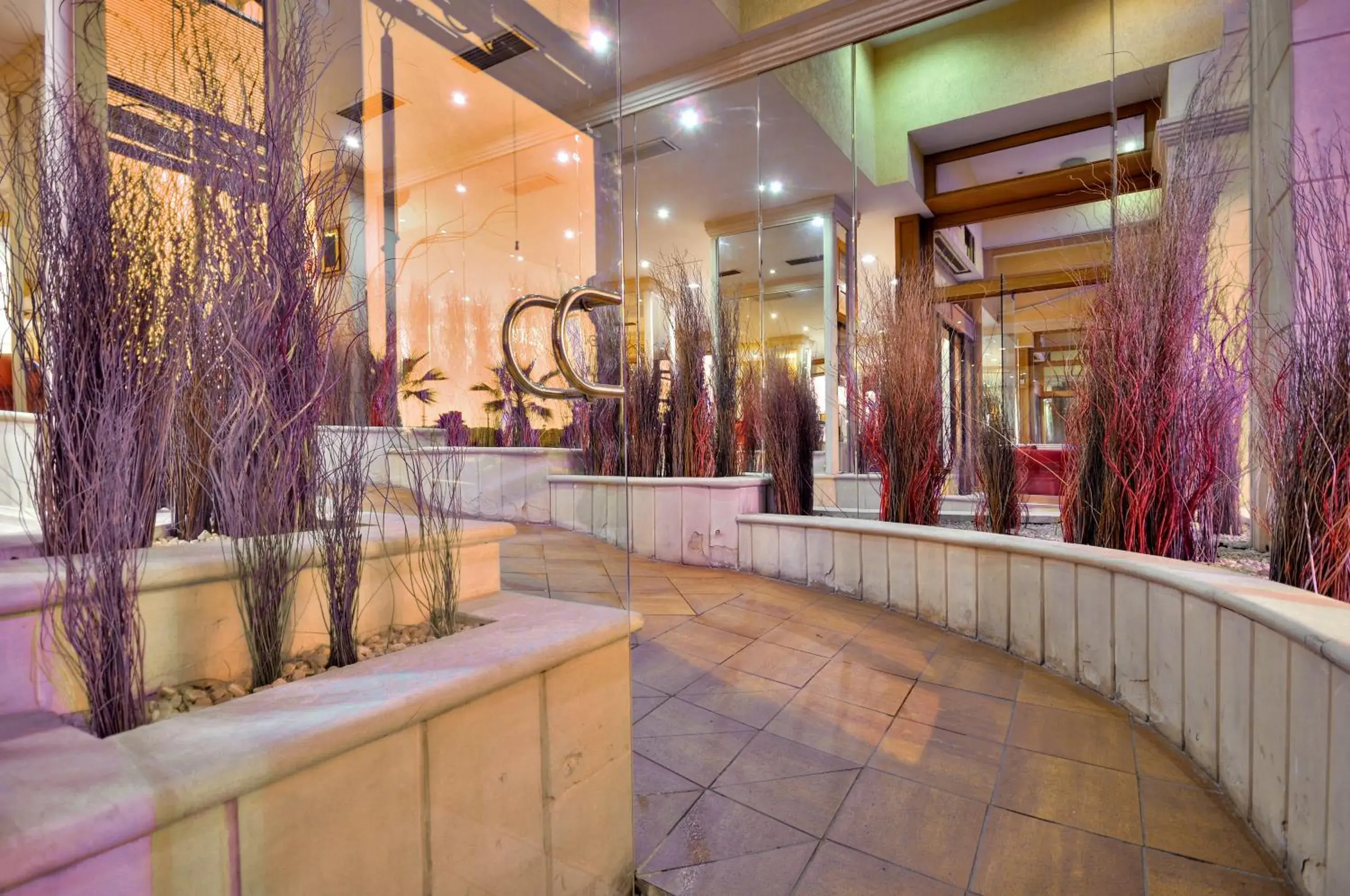 Facade/entrance in Hotel Kennedy Nova Facade/entrance in Hotel Kennedy Nova