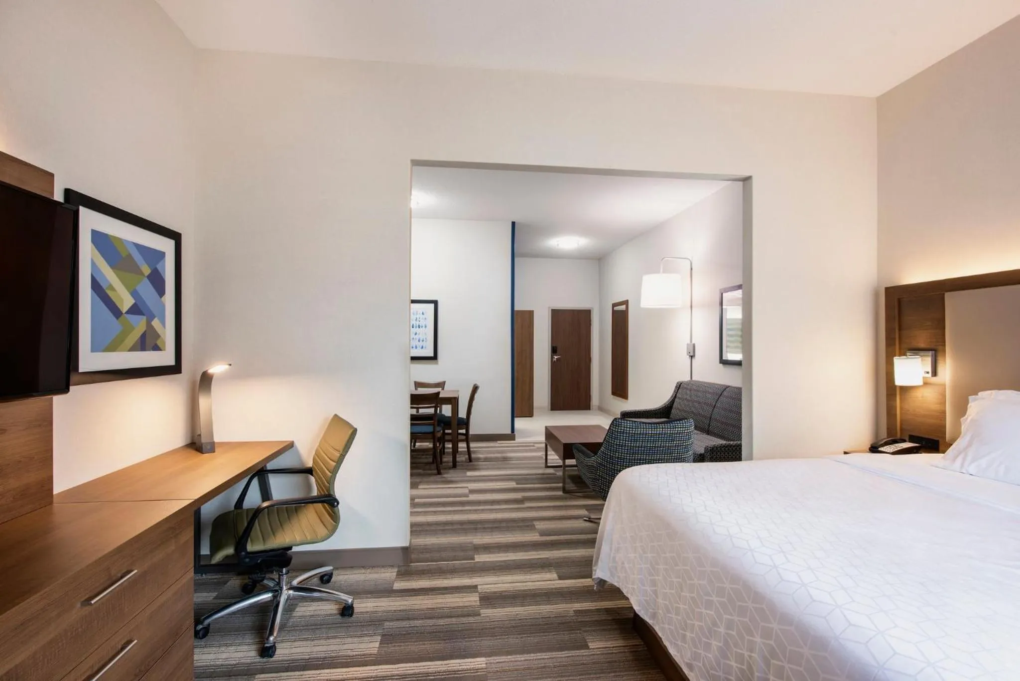 Photo of the whole room, Bed in Holiday Inn Express Hotel & Suites Saskatoon by IHG