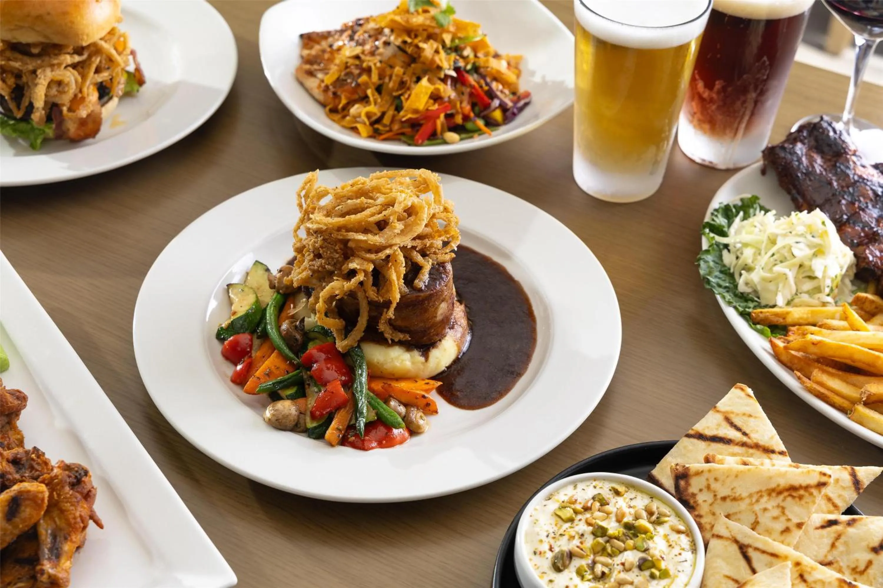 Restaurant/places to eat in Doubletree By Hilton West Kelowna