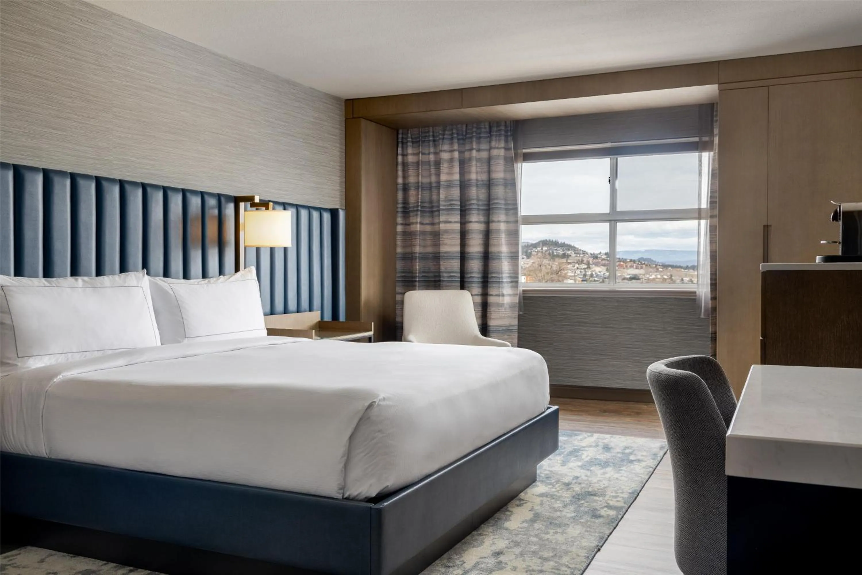 Bed in Doubletree By Hilton West Kelowna