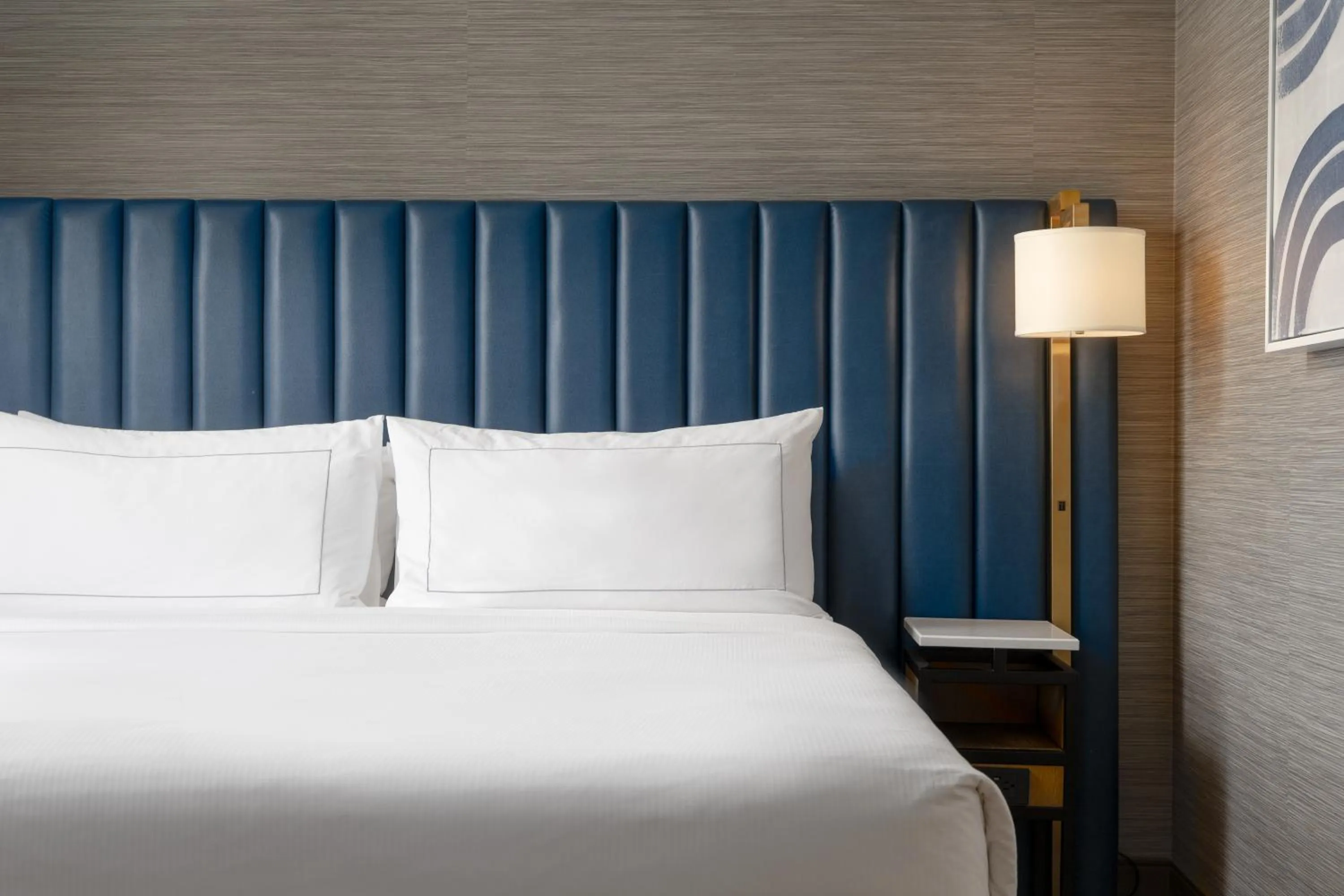 Bed in Doubletree By Hilton West Kelowna