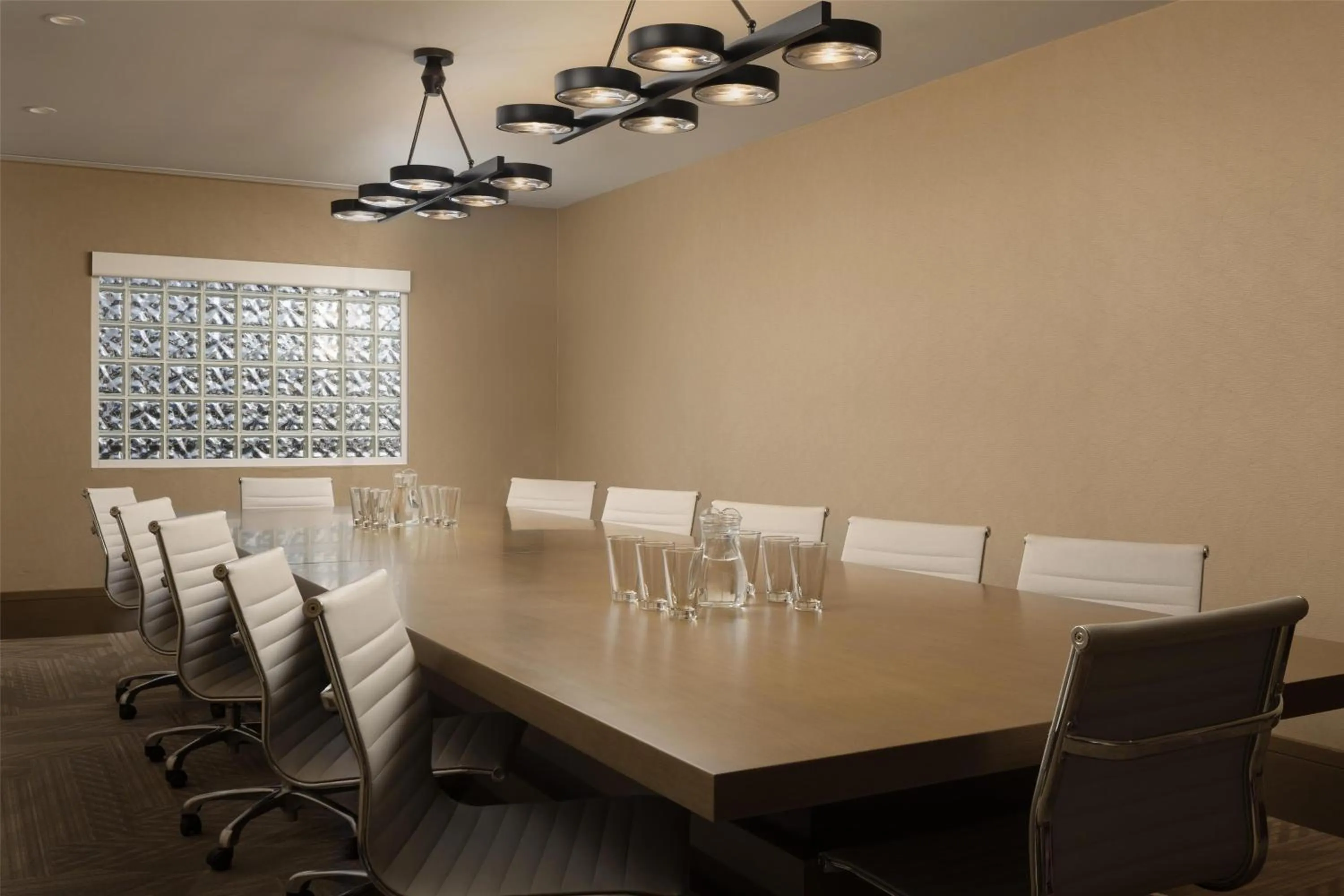 Meeting/conference room in Doubletree By Hilton West Kelowna