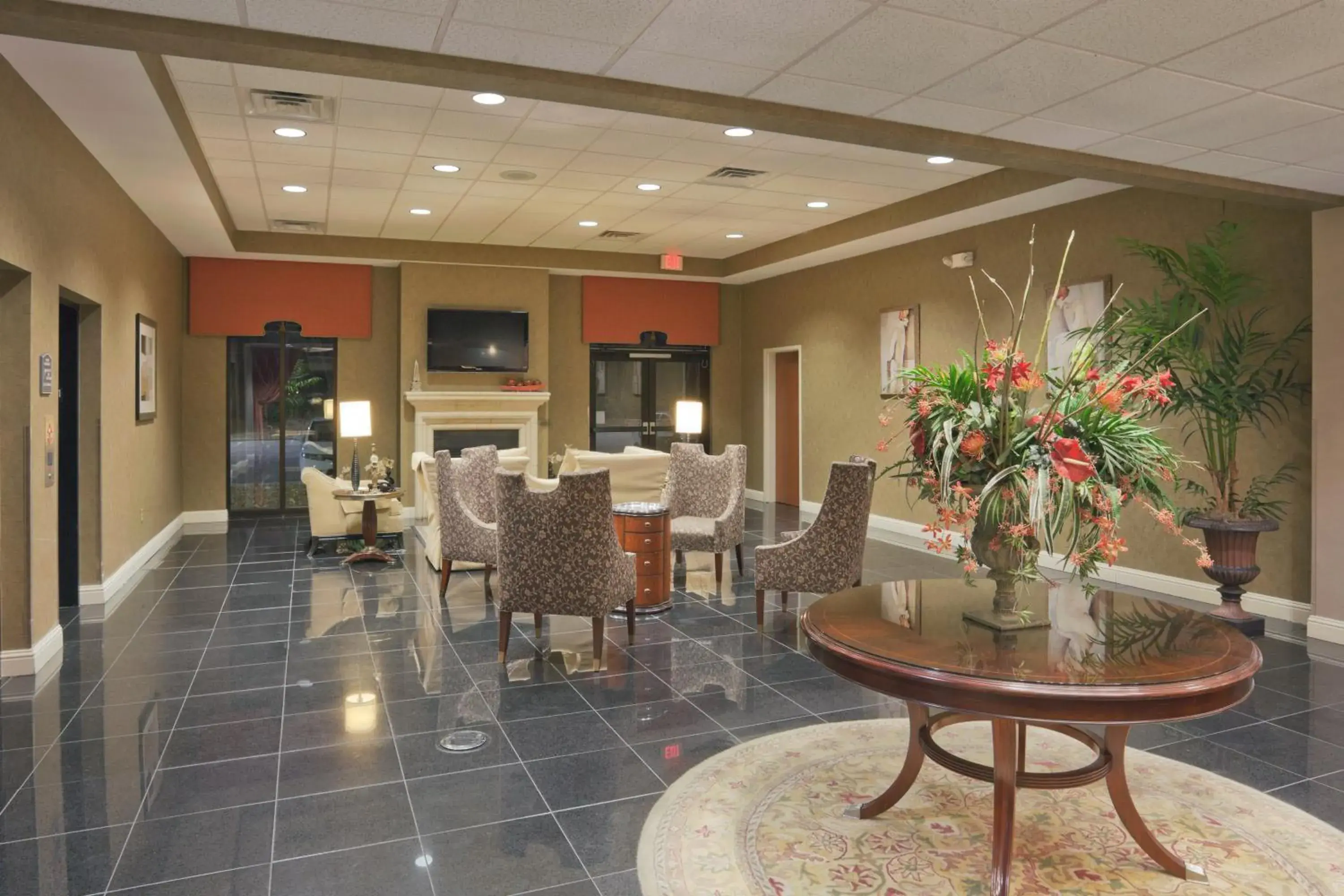 Lobby or reception in Holiday Inn Carbondale - Conference Center by IHG Lobby or reception in Holiday Inn Carbondale - Conference Center by IHG