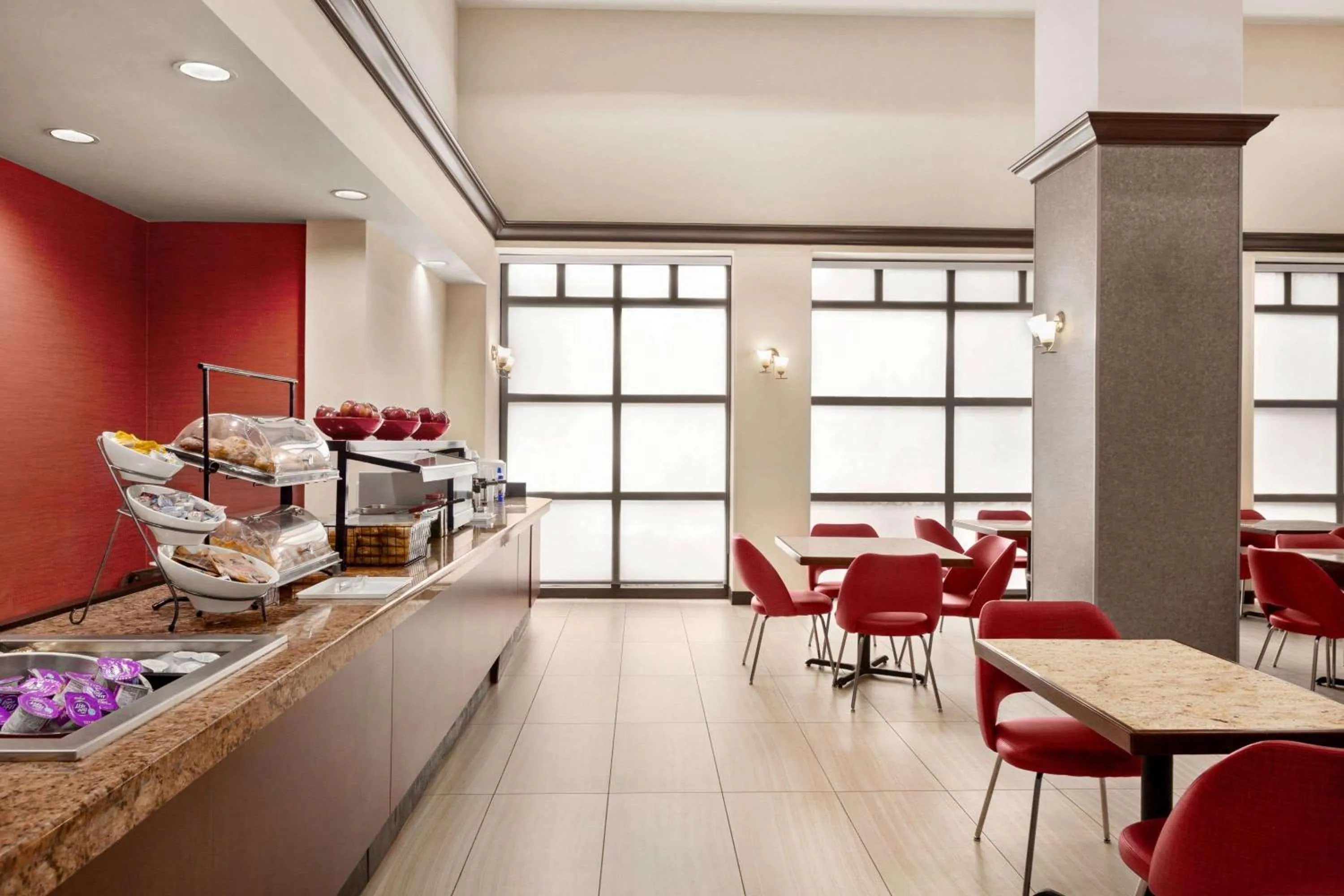 Restaurant/places to eat in Ramada by Wyndham Suites Orlando Airport- Free Airport Shuttle