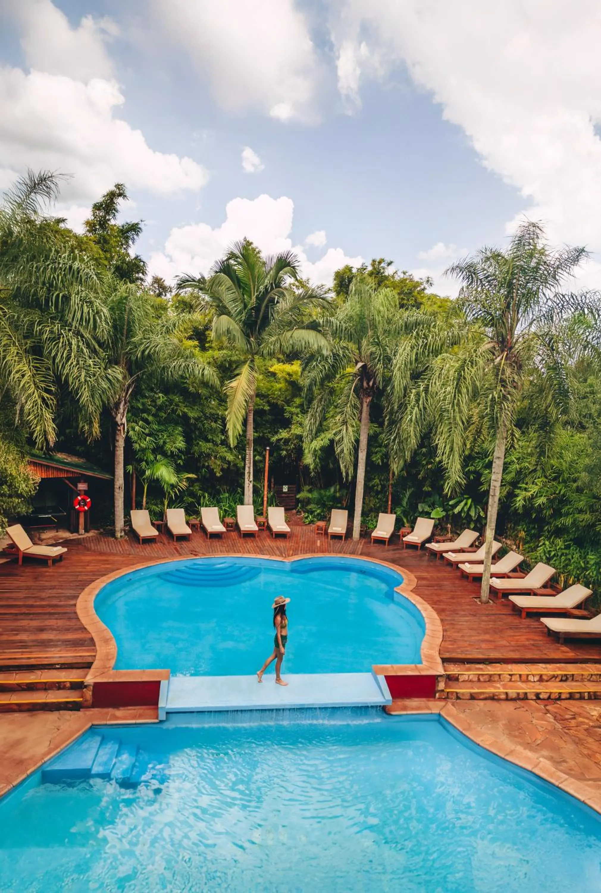 Swimming pool in La Aldea De La Selva Lodge