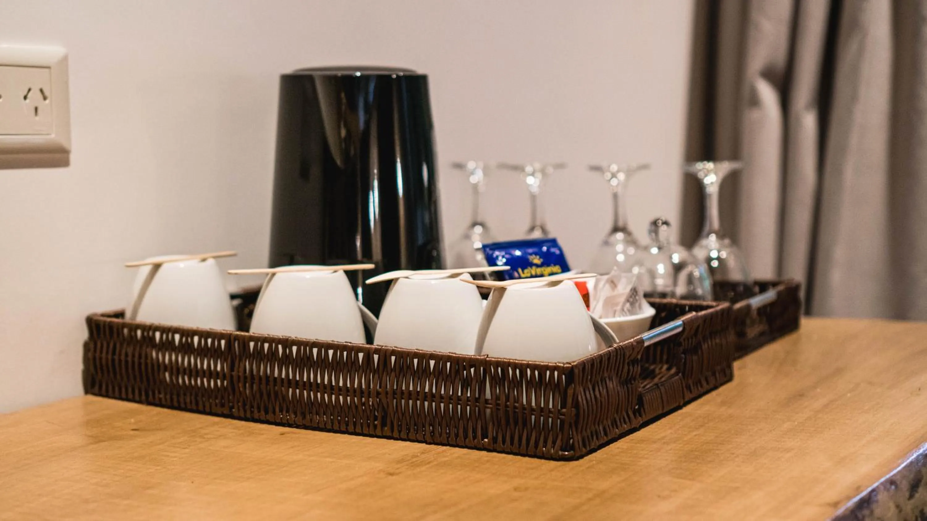 Coffee/tea facilities in La Aldea De La Selva Lodge