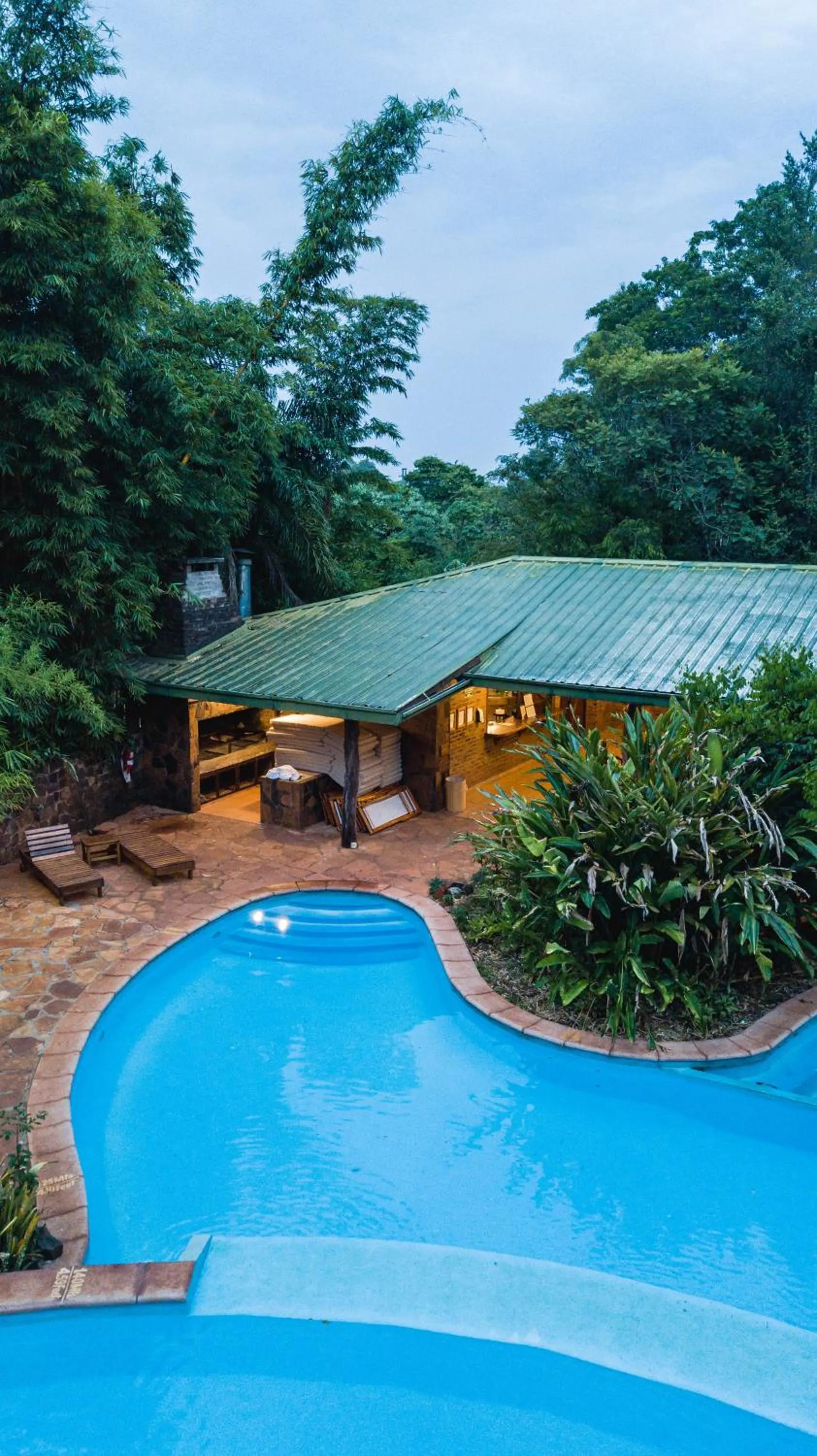 Swimming pool in La Aldea De La Selva Lodge